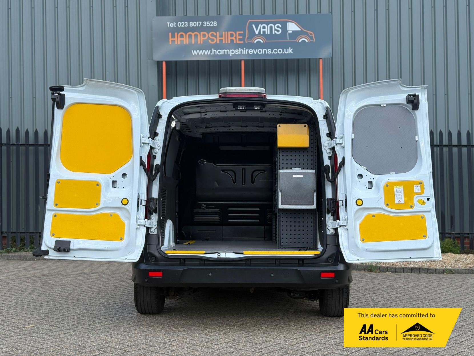Ford Transit Connect 1.5 240 EcoBlue Leader Panel Van 5dr Diesel Manual L2 Euro 6 (s/s) (100 ps)