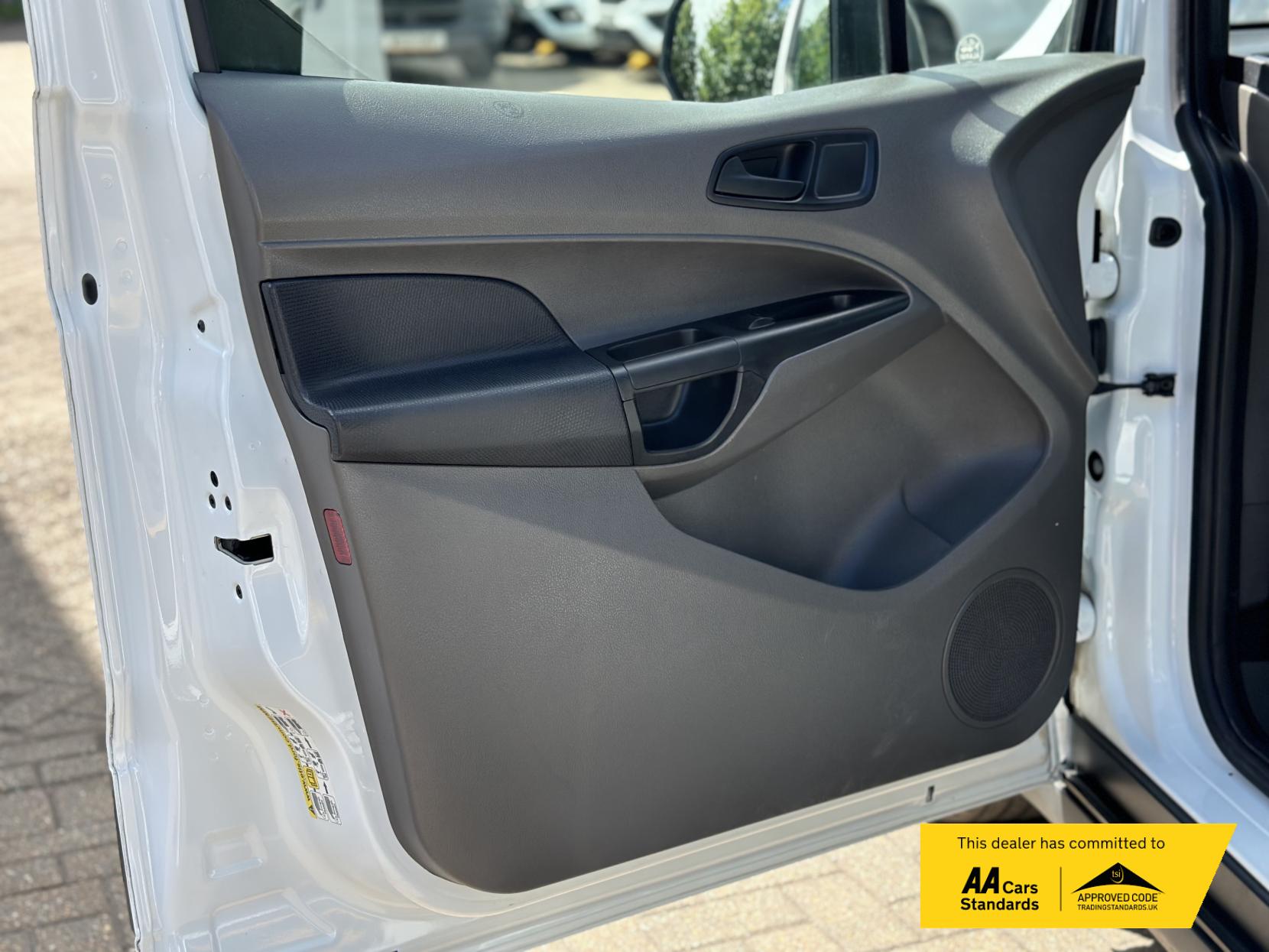 Ford Transit Connect 1.5 240 EcoBlue Leader Panel Van 5dr Diesel Manual L2 Euro 6 (s/s) (100 ps)