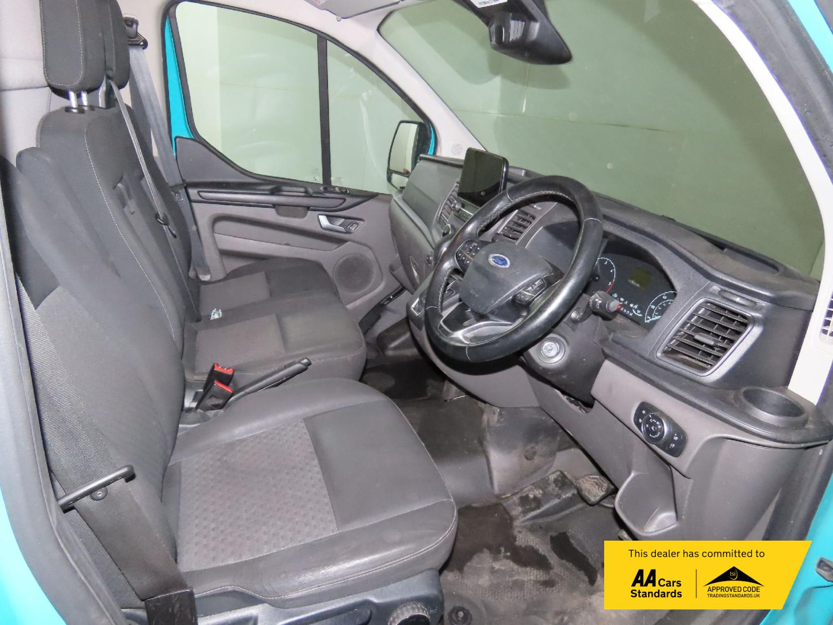 Ford Transit Custom 2.0 340 EcoBlue Trend Panel Van 5dr Diesel Auto L1 H2 Euro 6 (s/s) (130 ps)