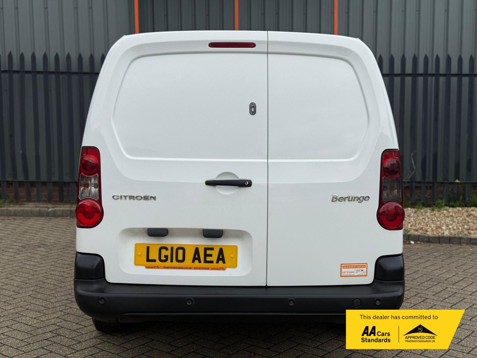 Citroen Berlingo 1.6 HDi 750 LX Panel Van 6dr Diesel Manual L2 (153 g/km, 90 bhp)