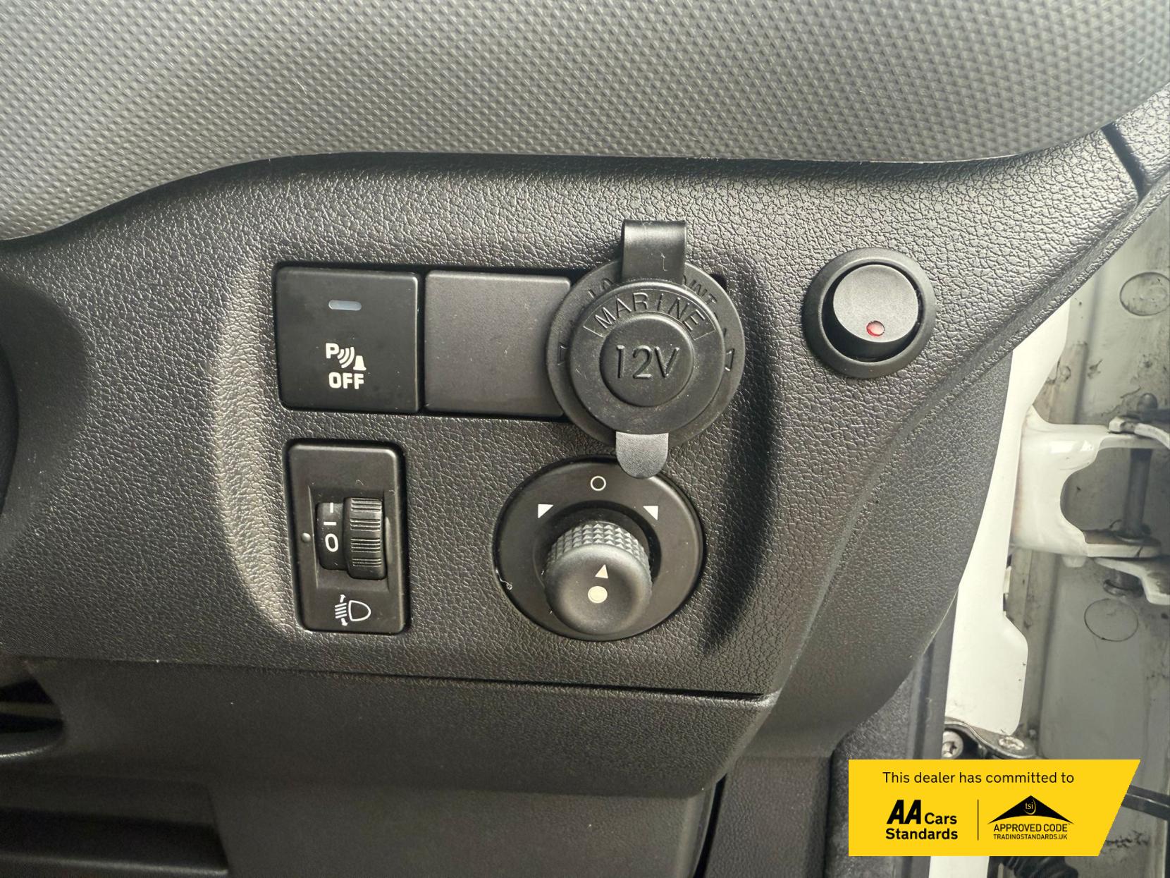 Citroen Berlingo 1.6 HDi 750 LX Panel Van 6dr Diesel Manual L2 (153 g/km, 90 bhp)