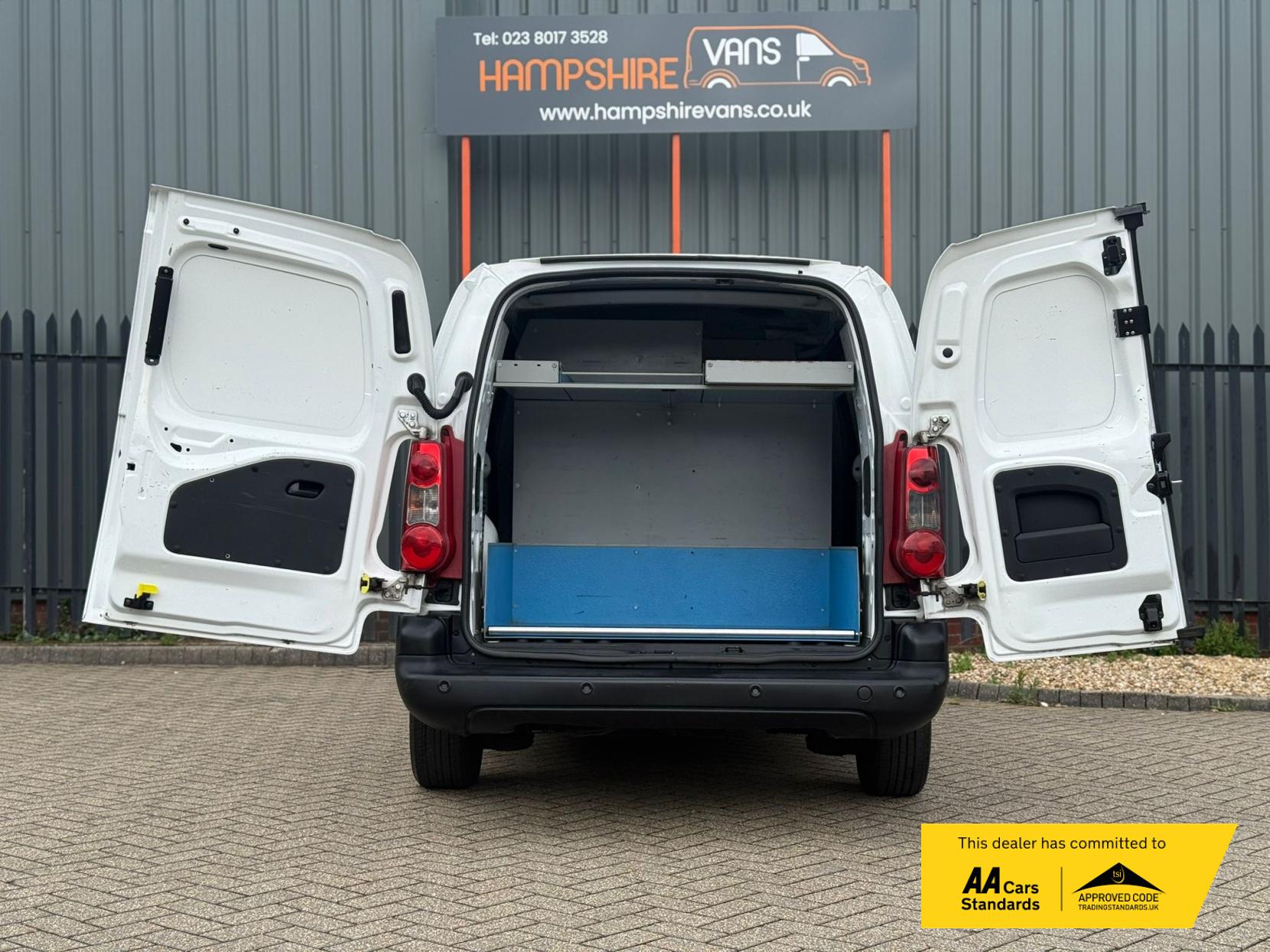 Citroen Berlingo 1.6 HDi 750 LX Panel Van 6dr Diesel Manual L2 (153 g/km, 90 bhp)