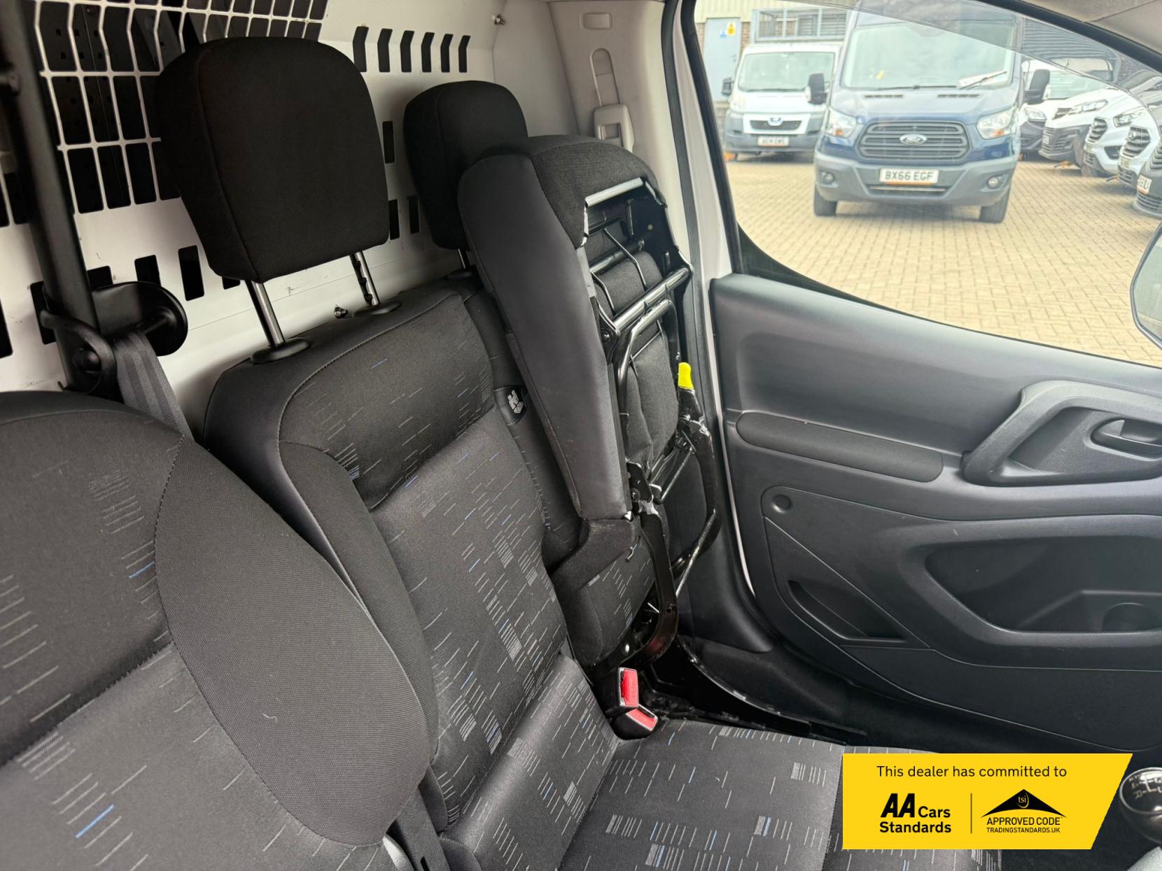 Citroen Berlingo 1.6 HDi 750 LX Panel Van 6dr Diesel Manual L2 (153 g/km, 90 bhp)