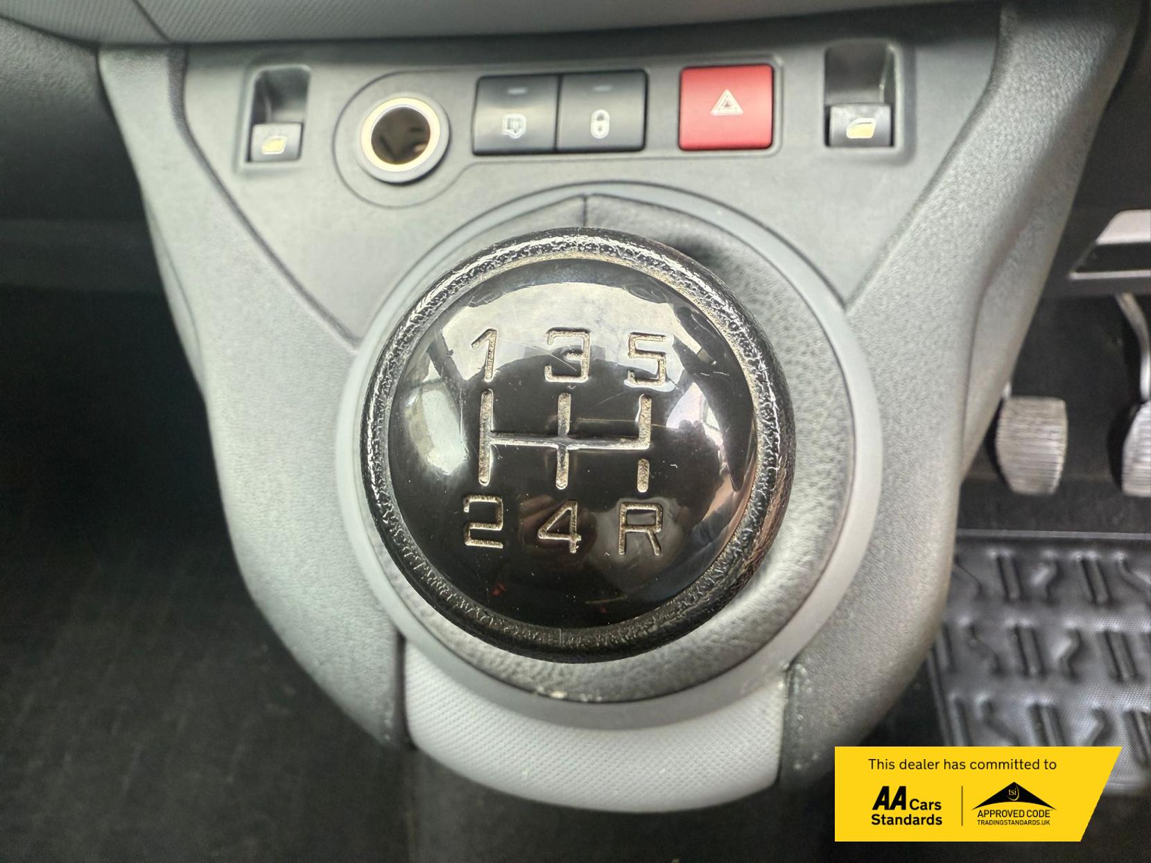 Citroen Berlingo 1.6 HDi 750 LX Panel Van 6dr Diesel Manual L2 (153 g/km, 90 bhp)