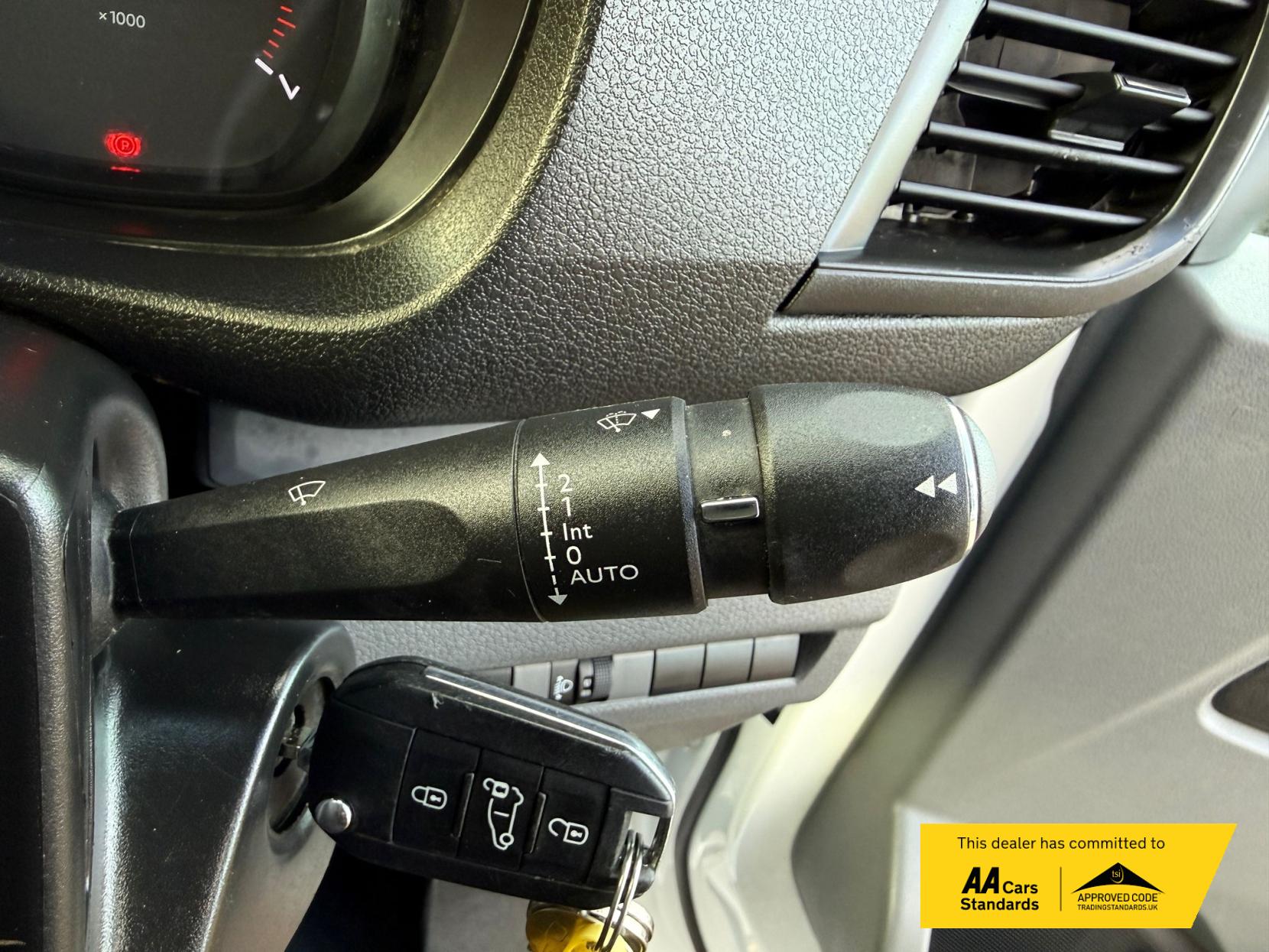 Vauxhall Vivaro 1.5 Turbo D 2900 Sportive Panel Van 5dr Diesel Manual L2 H1 Euro 6 (s/s) (100 ps)