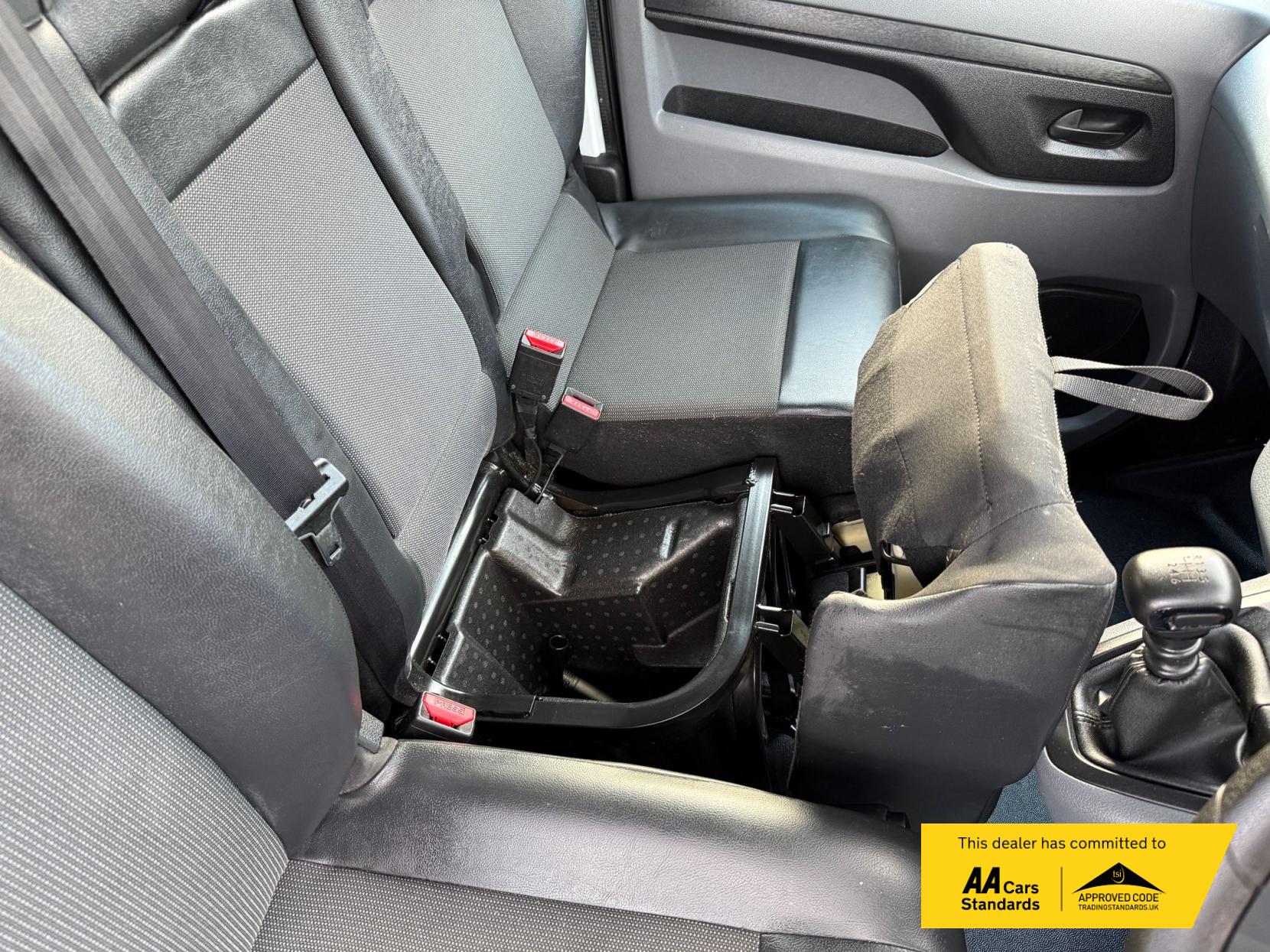 Vauxhall Vivaro 1.5 Turbo D 2900 Sportive Panel Van 5dr Diesel Manual L2 H1 Euro 6 (s/s) (100 ps)