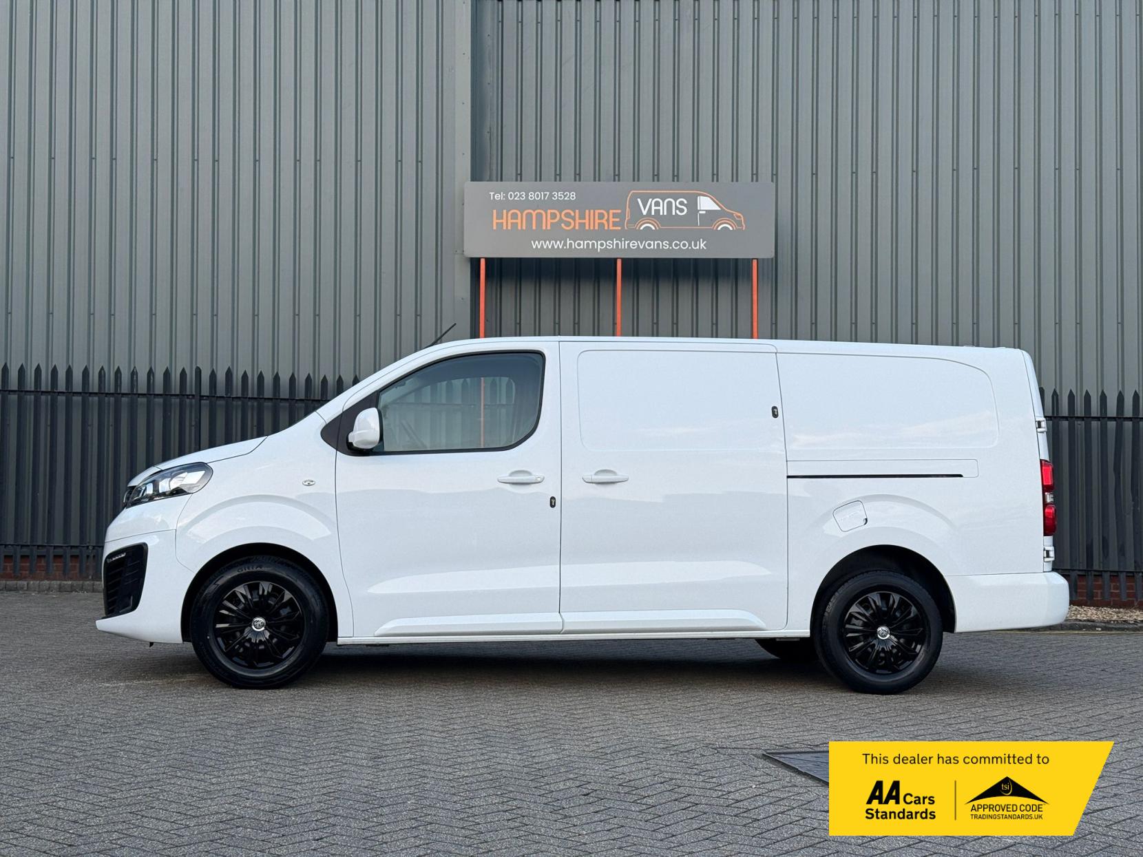 Vauxhall Vivaro 1.5 Turbo D 2900 Sportive Panel Van 5dr Diesel Manual L2 H1 Euro 6 (s/s) (100 ps)