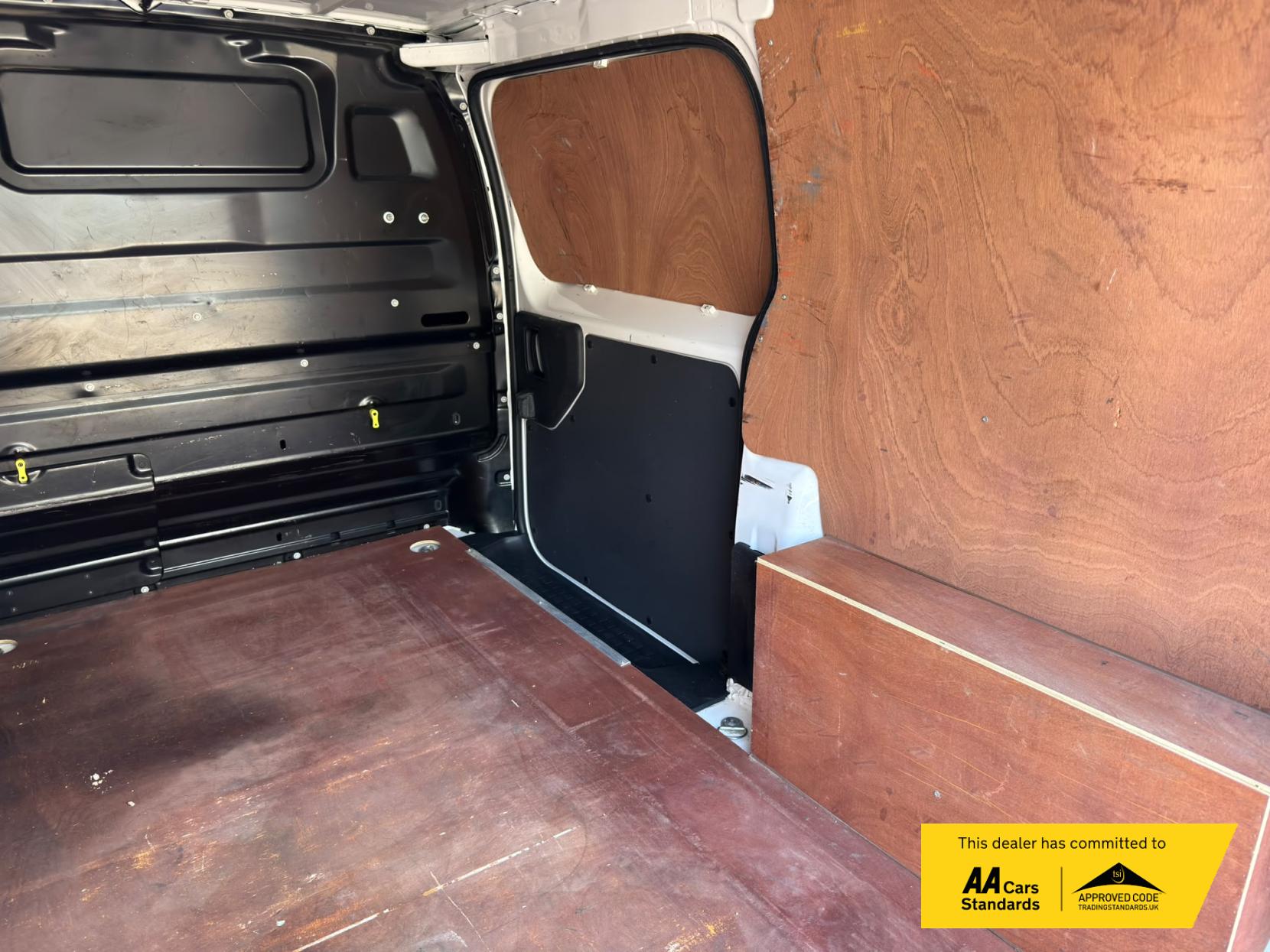 2021 Vauxhall Vivaro 1.5 Turbo D 2700 Sportive Panel Van 5dr Diesel Manual L1 H1 Euro 6 (s/s) (100 ps) - Thumbnail 33