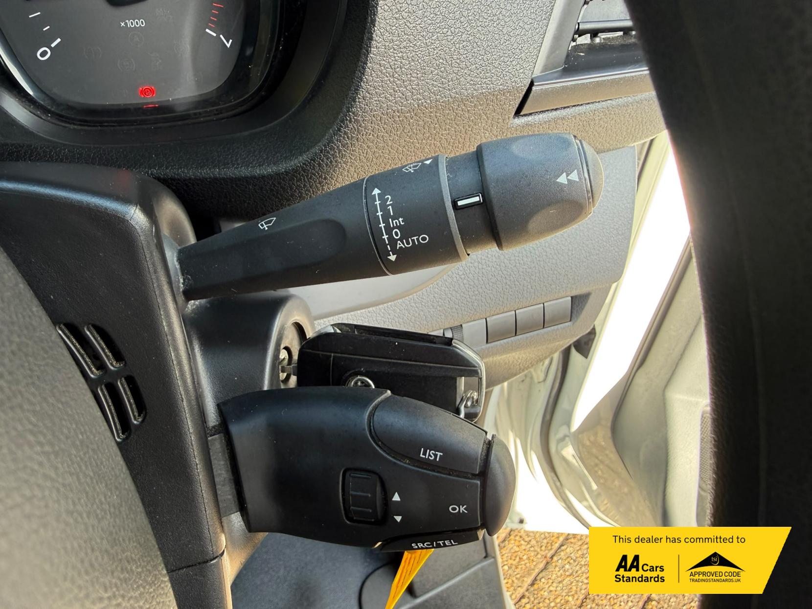 2021 Vauxhall Vivaro 1.5 Turbo D 2700 Sportive Panel Van 5dr Diesel Manual L1 H1 Euro 6 (s/s) (100 ps) - Thumbnail 28