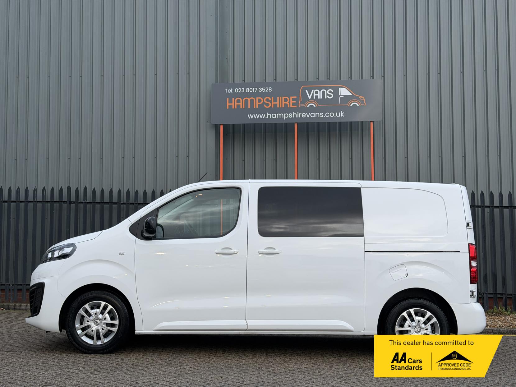 Vauxhall Vivaro 2.0 Turbo D 3100 Sportive Crew Van Double Cab 5dr Diesel Manual L1 H1 Euro 6 (s/s) (120 ps)