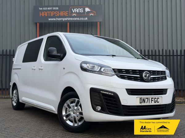 Vauxhall Vivaro 2.0 Turbo D 3100 Sportive Crew Van Double Cab 5dr Diesel Manual L1 H1 Euro 6 (s/s) (120 ps)