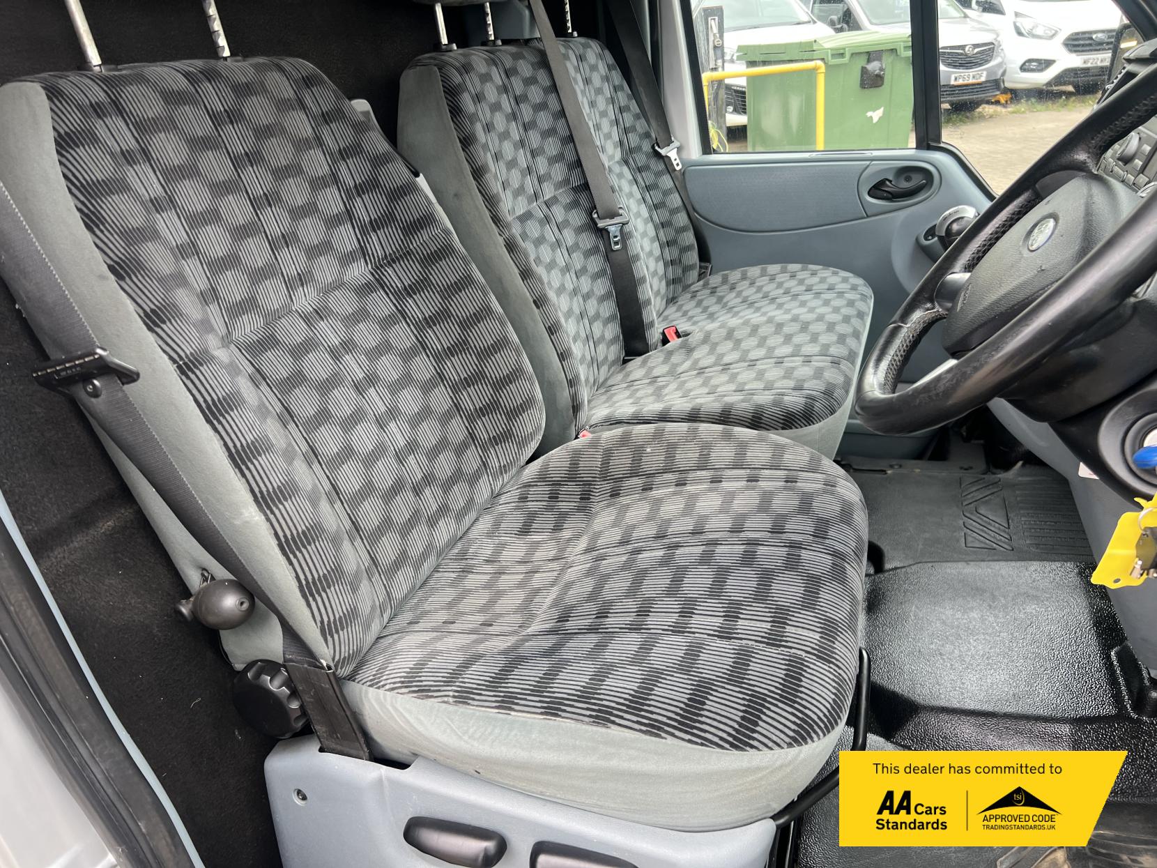 Ford Transit 2.2 TDCi 280 Trend Panel Van 3dr Diesel Manual FWD L2 H2 (198 g/km, 123 bhp)