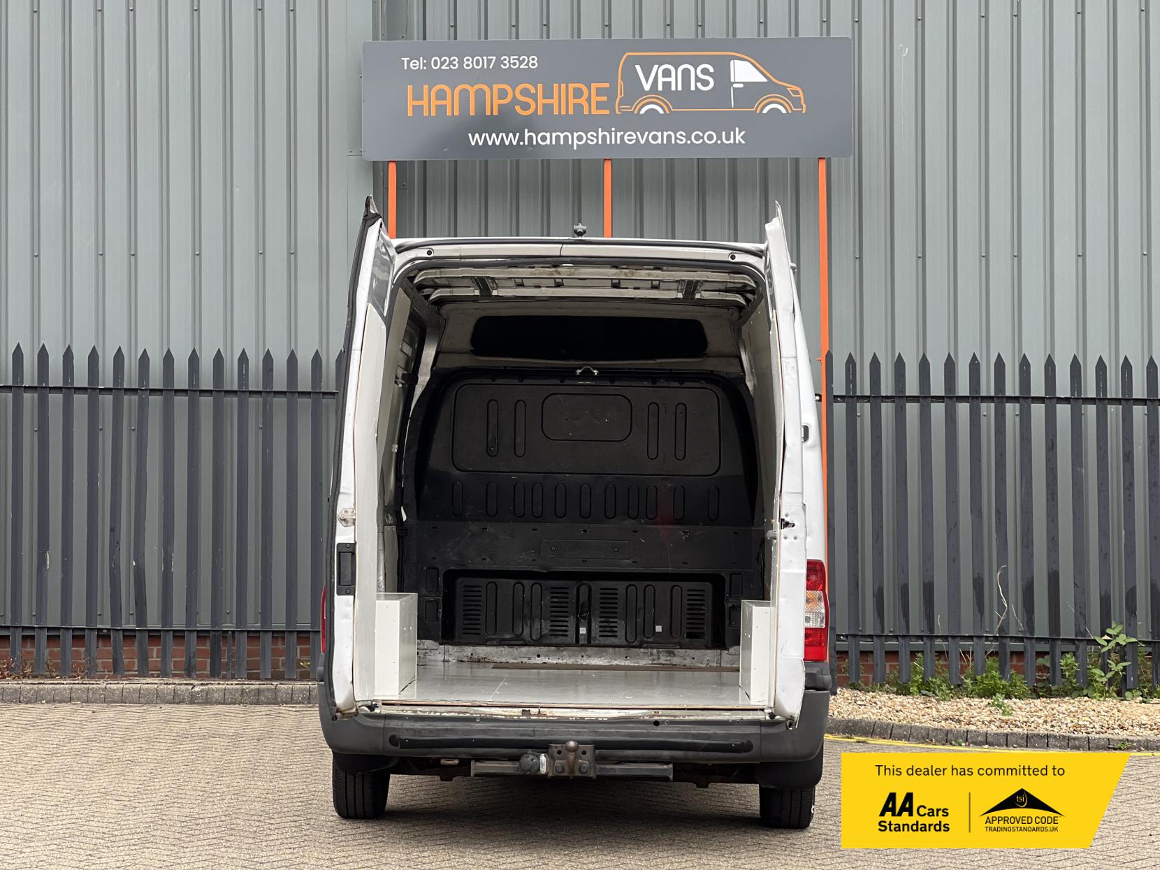 Ford Transit 2.2 TDCi 280 Trend Panel Van 3dr Diesel Manual FWD L2 H2 (198 g/km, 123 bhp)
