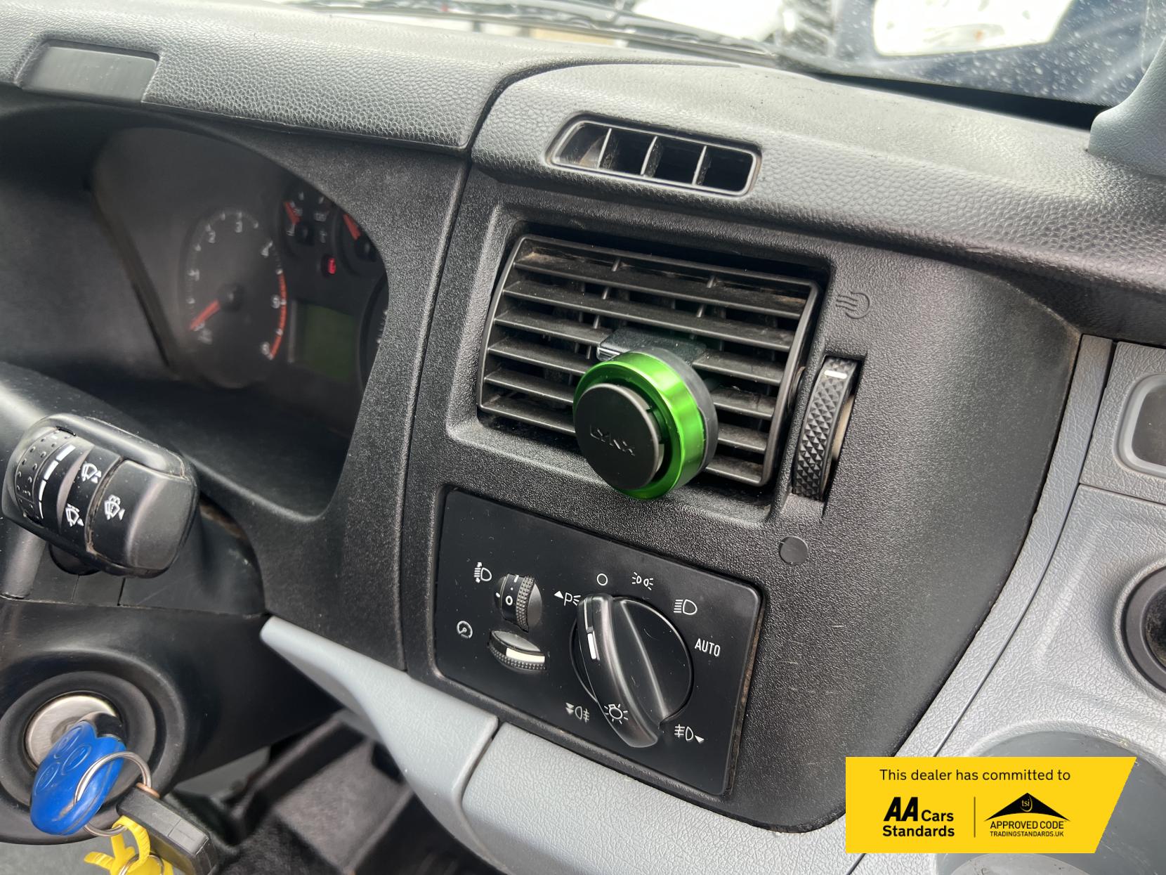 Ford Transit 2.2 TDCi 280 Trend Panel Van 3dr Diesel Manual FWD L2 H2 (198 g/km, 123 bhp)