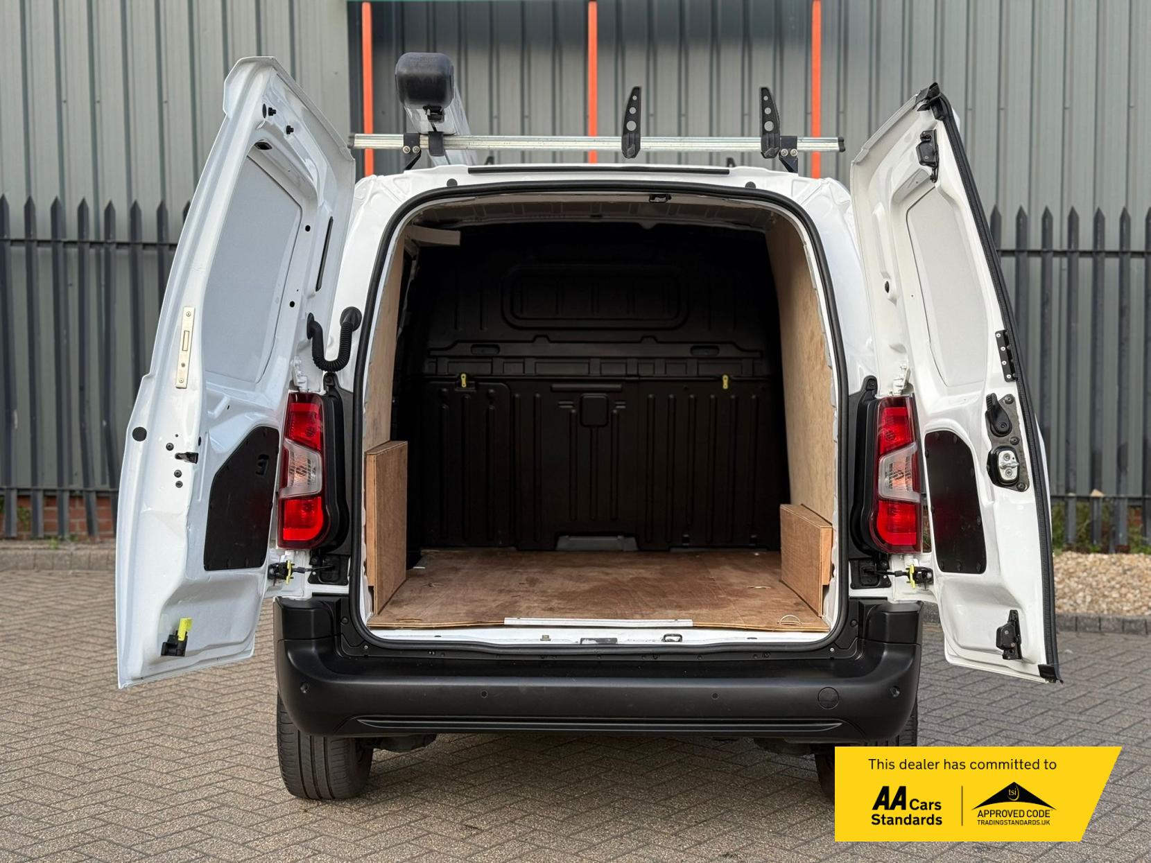 Citroen Berlingo 1.5 BlueHDi 1000 Enterprise M Panel Van 5dr Diesel Manual SWB Euro 6 (s/s) (100 ps)