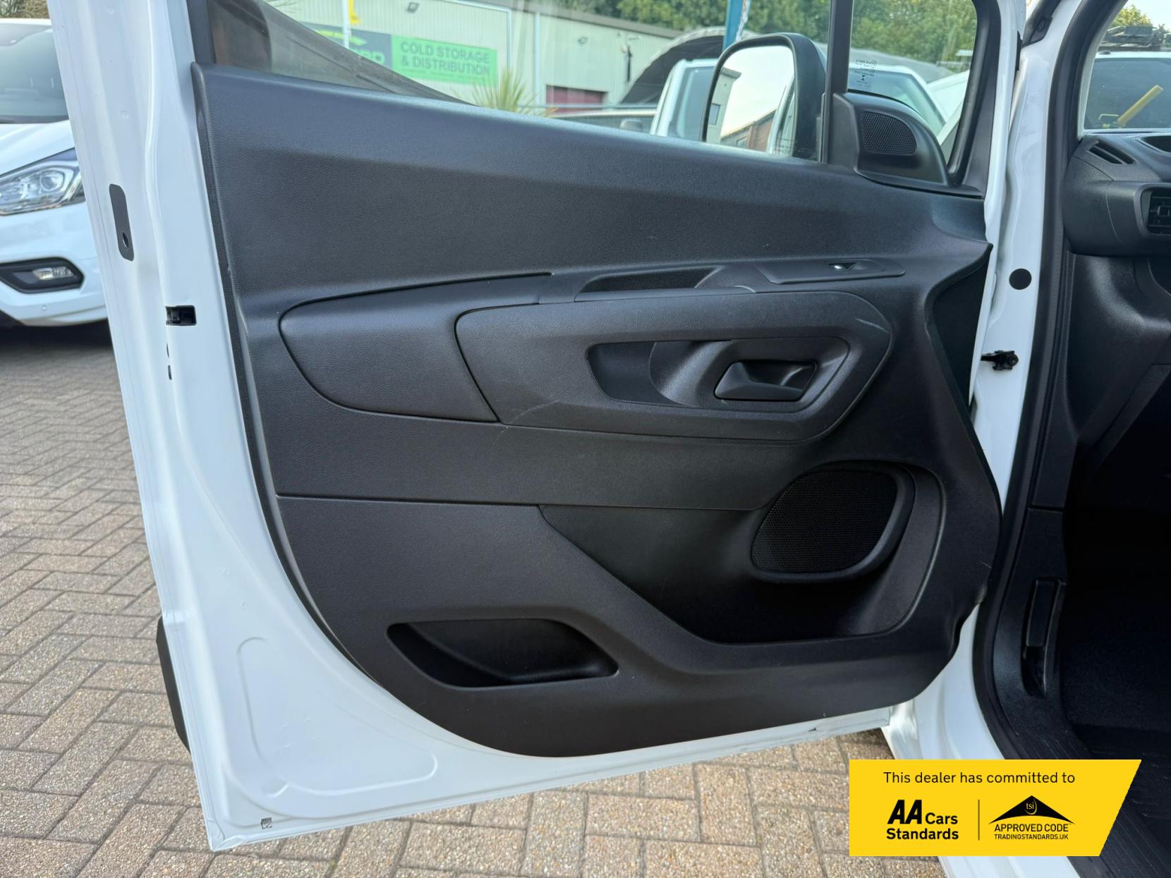 Citroen Berlingo 1.5 BlueHDi 1000 Enterprise M Panel Van 5dr Diesel Manual SWB Euro 6 (s/s) (100 ps)