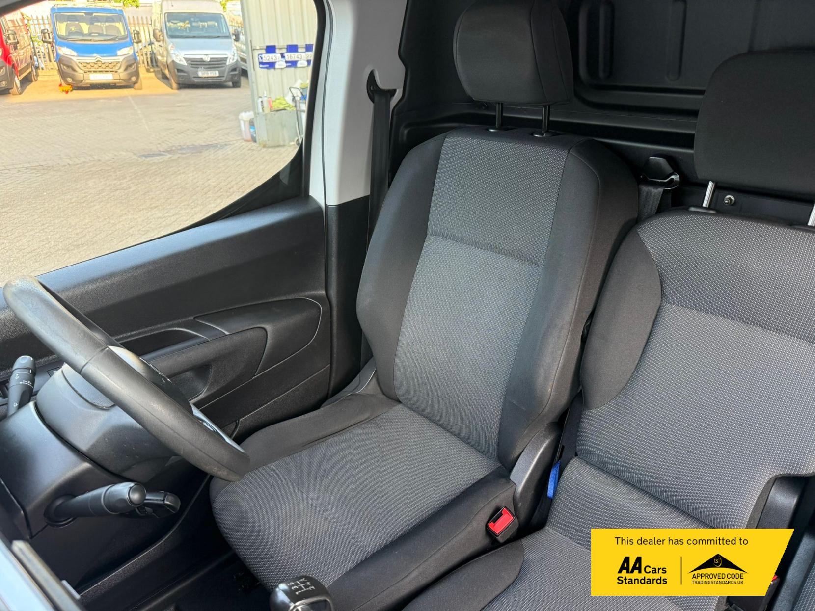 Citroen Berlingo 1.5 BlueHDi 1000 Enterprise M Panel Van 5dr Diesel Manual SWB Euro 6 (s/s) (100 ps)