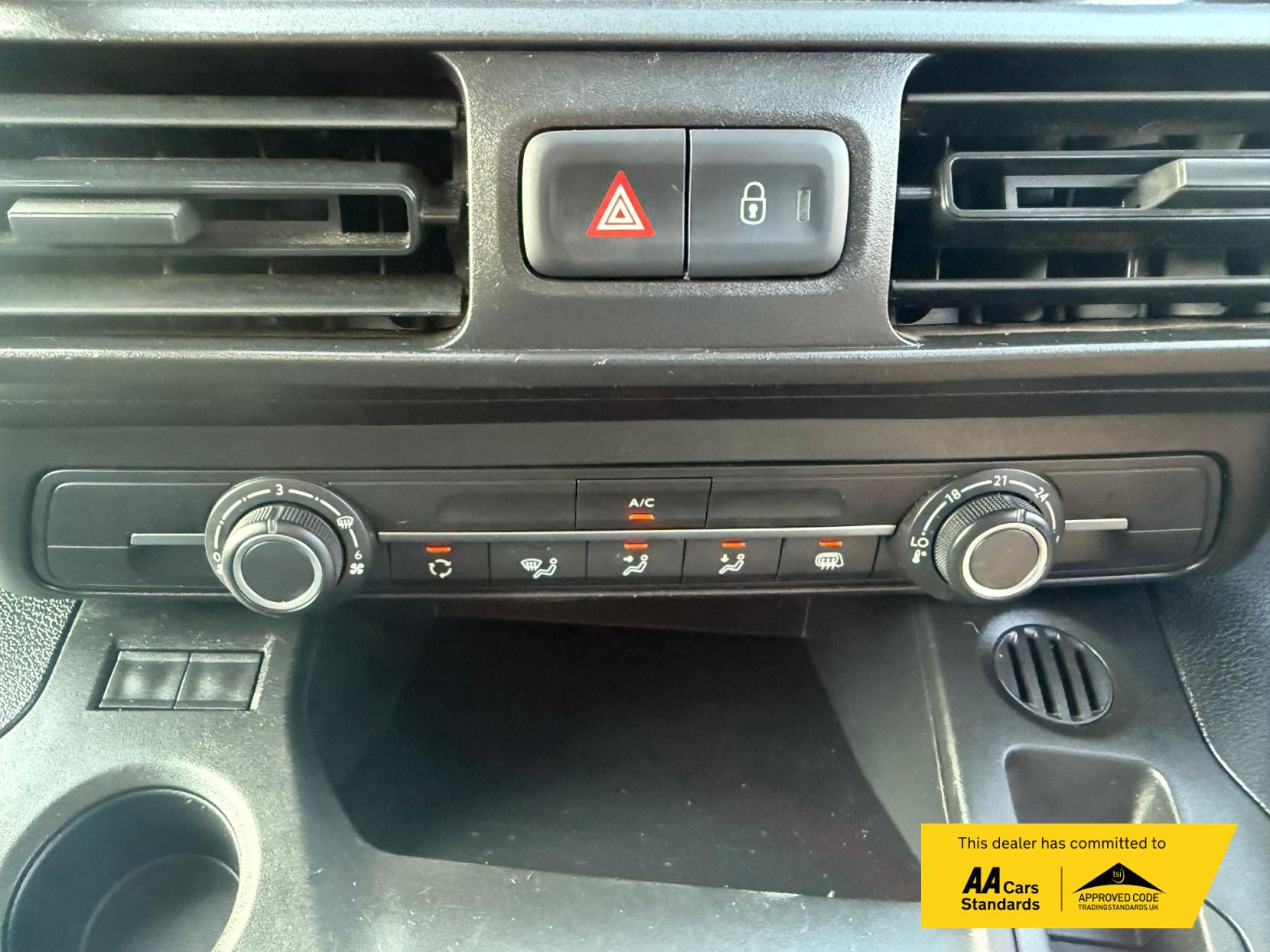 Vauxhall Combo 1.5 Turbo D 2300 Sportive Panel Van 4dr Diesel Manual L1 H1 Euro 6 (100 ps)