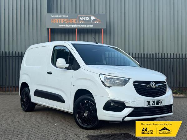 Vauxhall Combo 1.5 Turbo D 2300 Sportive Panel Van 4dr Diesel Manual L1 H1 Euro 6 (100 ps)