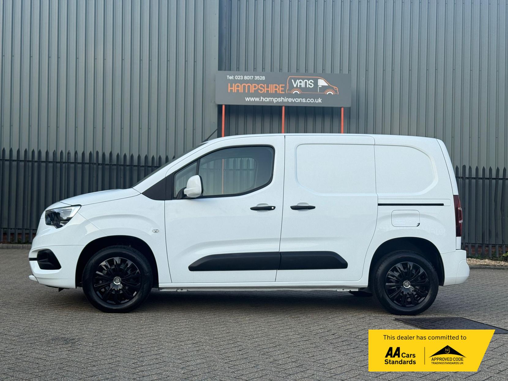 Vauxhall Combo 1.5 Turbo D 2300 Sportive Panel Van 4dr Diesel Manual L1 H1 Euro 6 (100 ps)