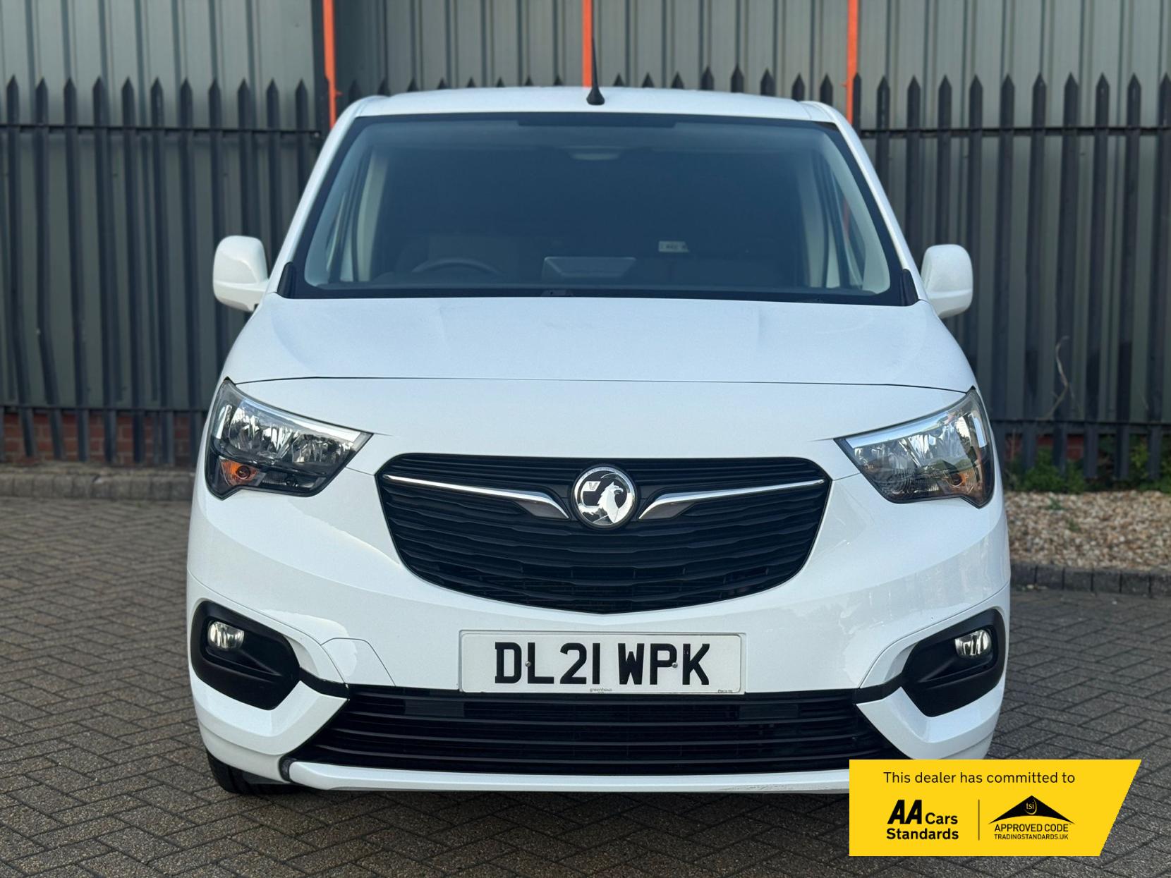Vauxhall Combo 1.5 Turbo D 2300 Sportive Panel Van 4dr Diesel Manual L1 H1 Euro 6 (100 ps)