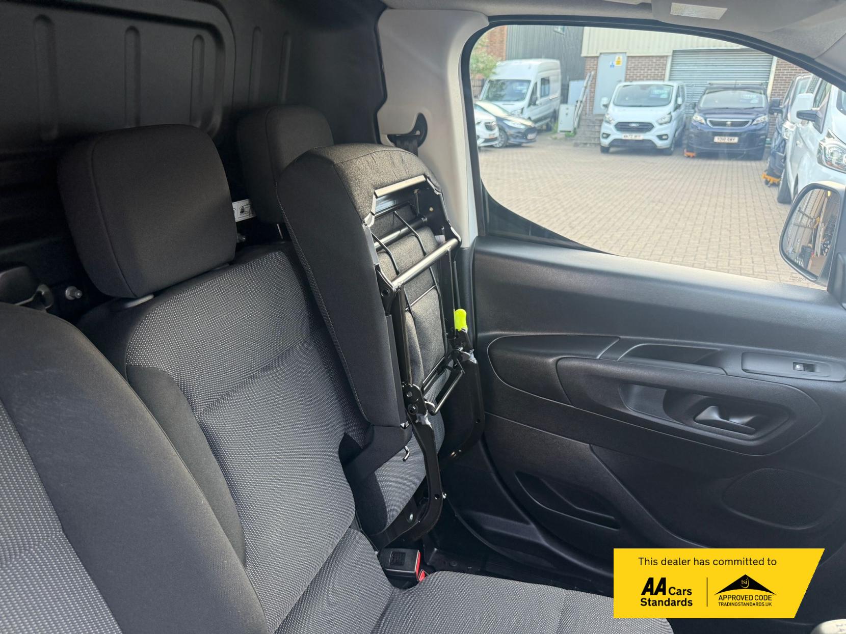Vauxhall Combo 1.5 Turbo D 2300 Sportive Panel Van 4dr Diesel Manual L1 H1 Euro 6 (100 ps)