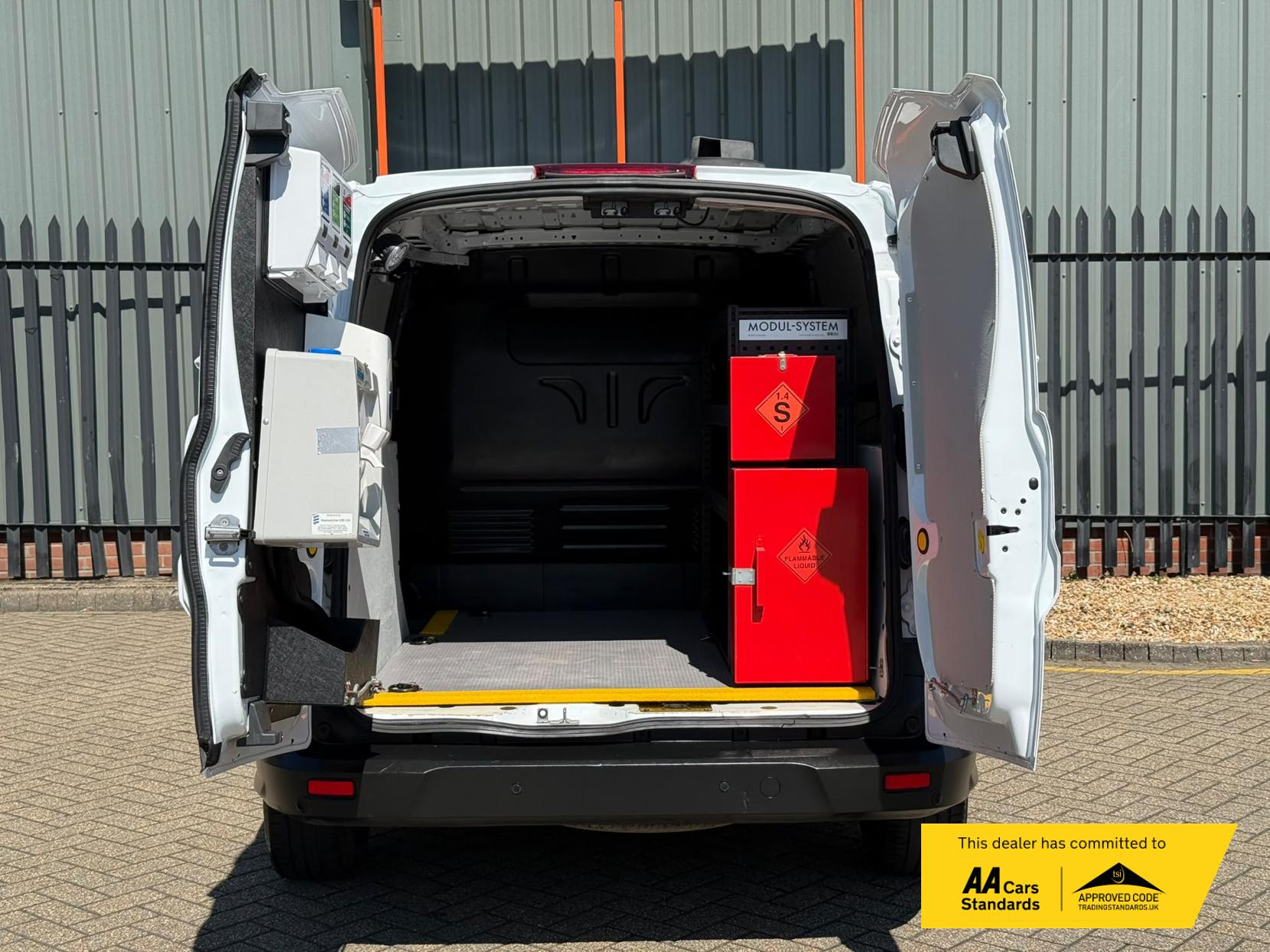 2018 Ford Transit Connect 1.5 220 EcoBlue Panel Van 5dr Diesel Manual L1 Euro 6 (s/s) (100 ps) - Thumbnail 58