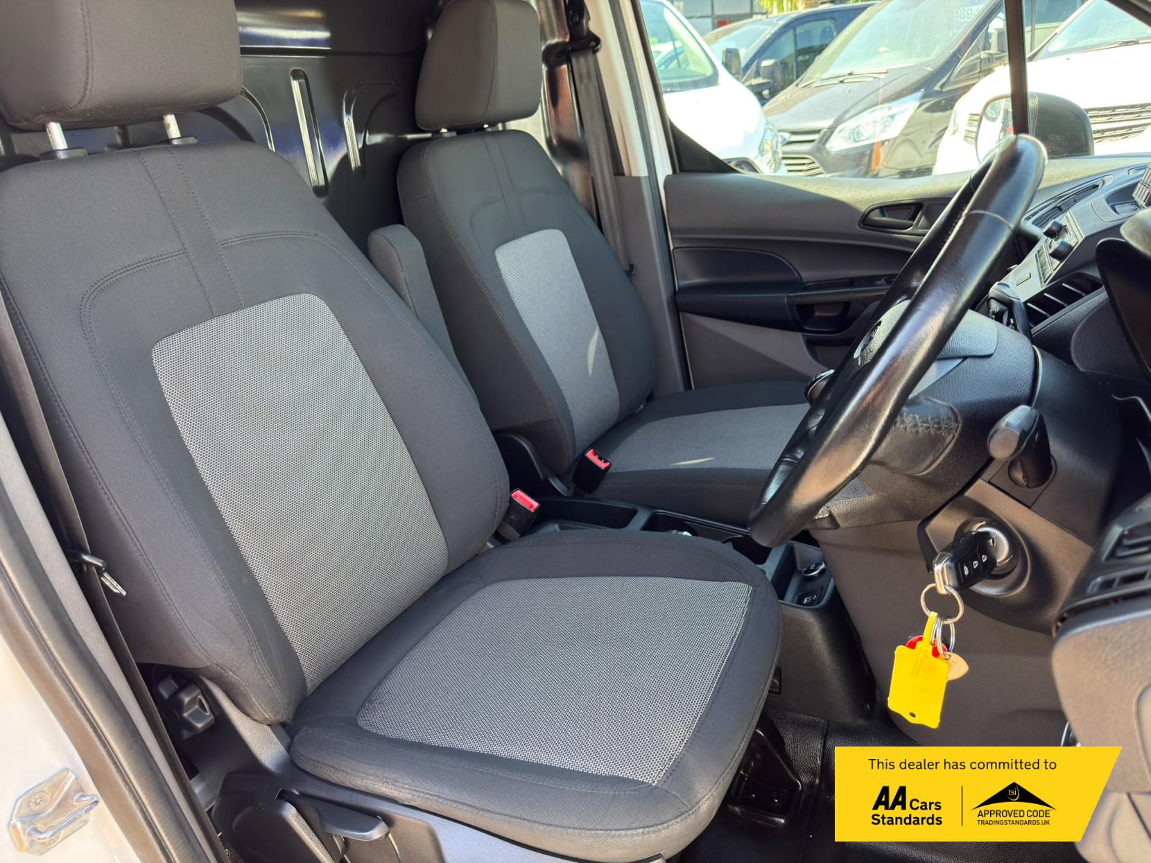 2018 Ford Transit Connect 1.5 220 EcoBlue Panel Van 5dr Diesel Manual L1 Euro 6 (s/s) (100 ps) - Thumbnail 18