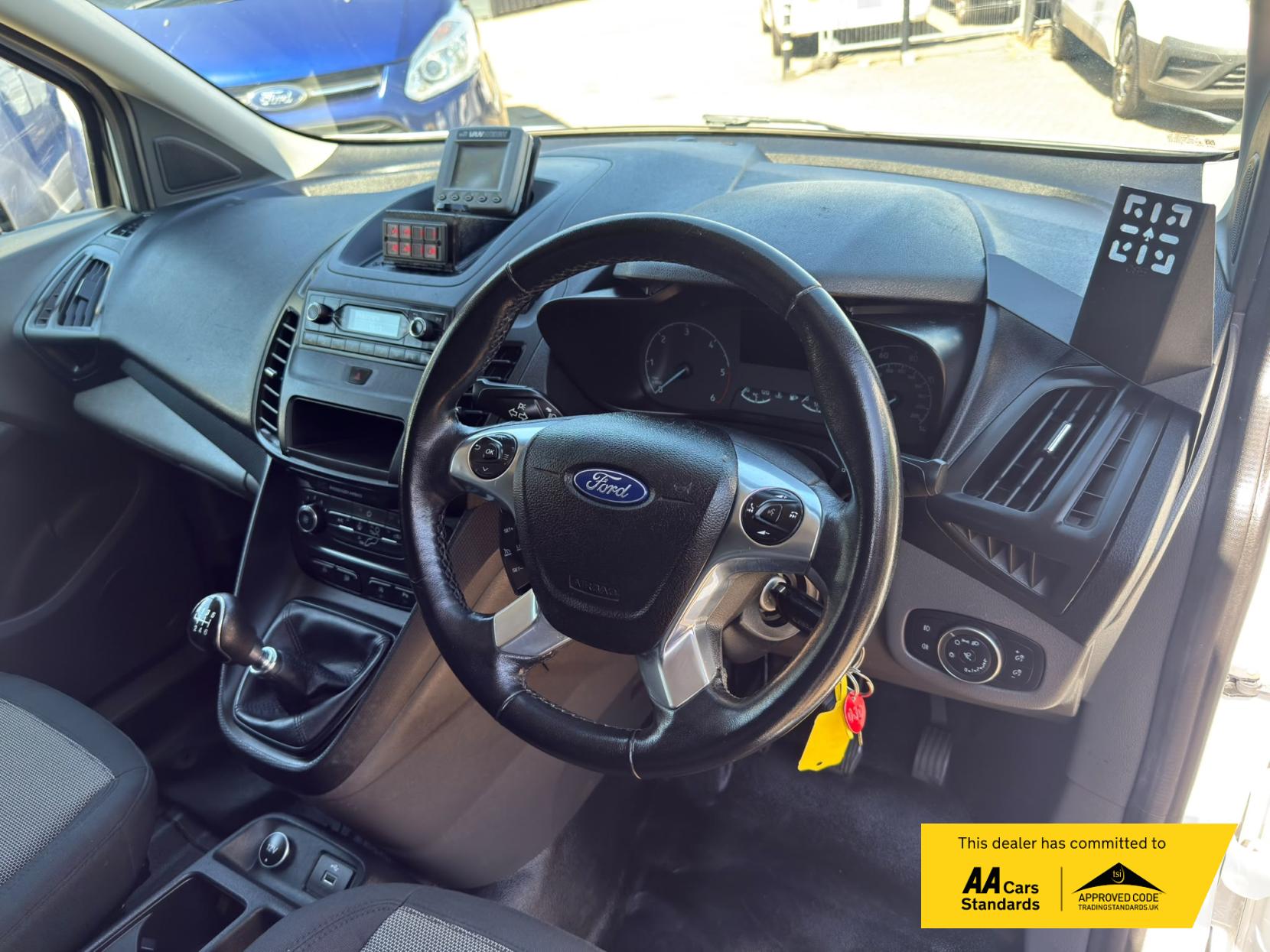 2018 Ford Transit Connect 1.5 220 EcoBlue Panel Van 5dr Diesel Manual L1 Euro 6 (s/s) (100 ps) - Thumbnail 11