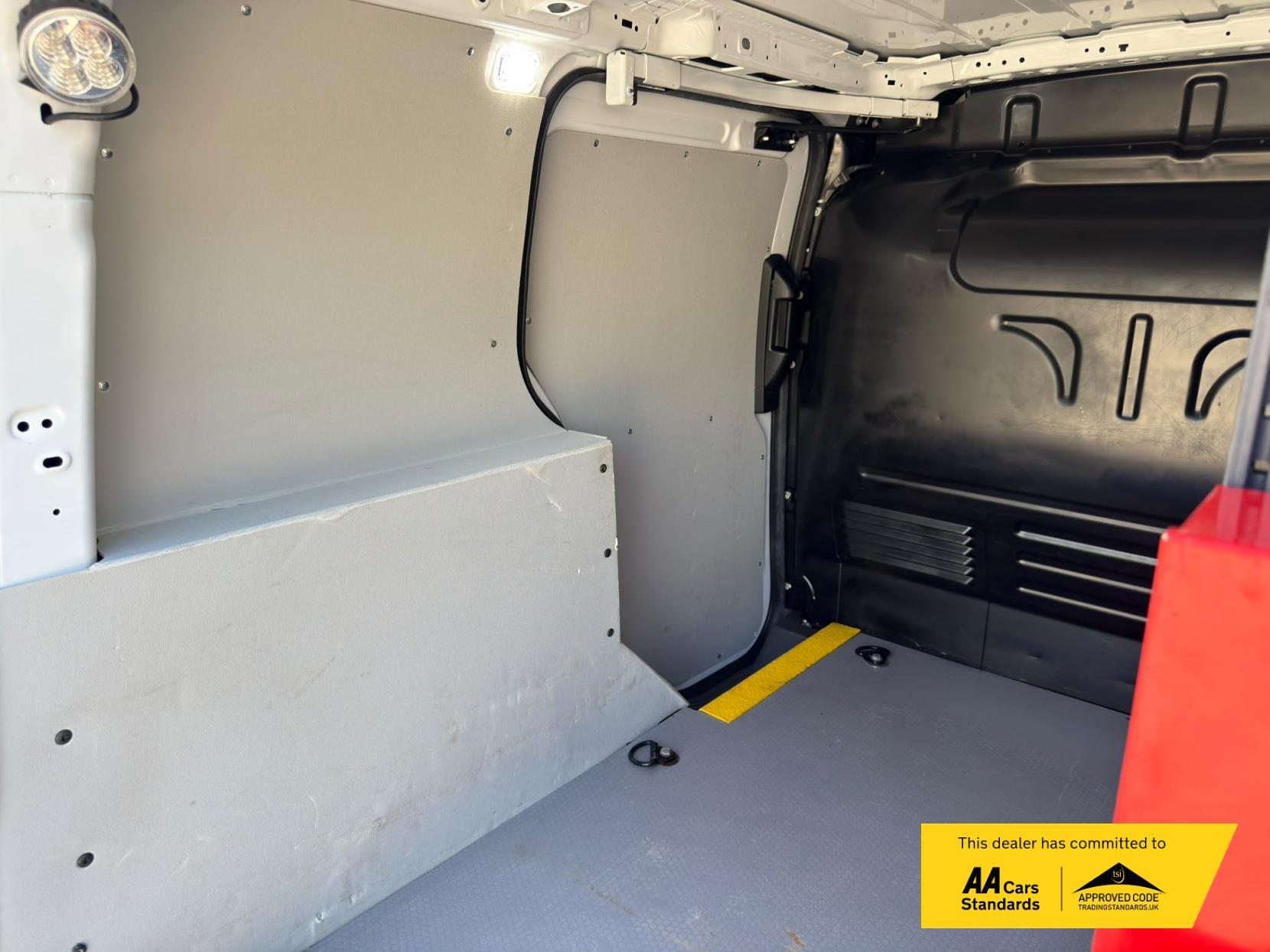 2018 Ford Transit Connect 1.5 220 EcoBlue Panel Van 5dr Diesel Manual L1 Euro 6 (s/s) (100 ps) - Thumbnail 25