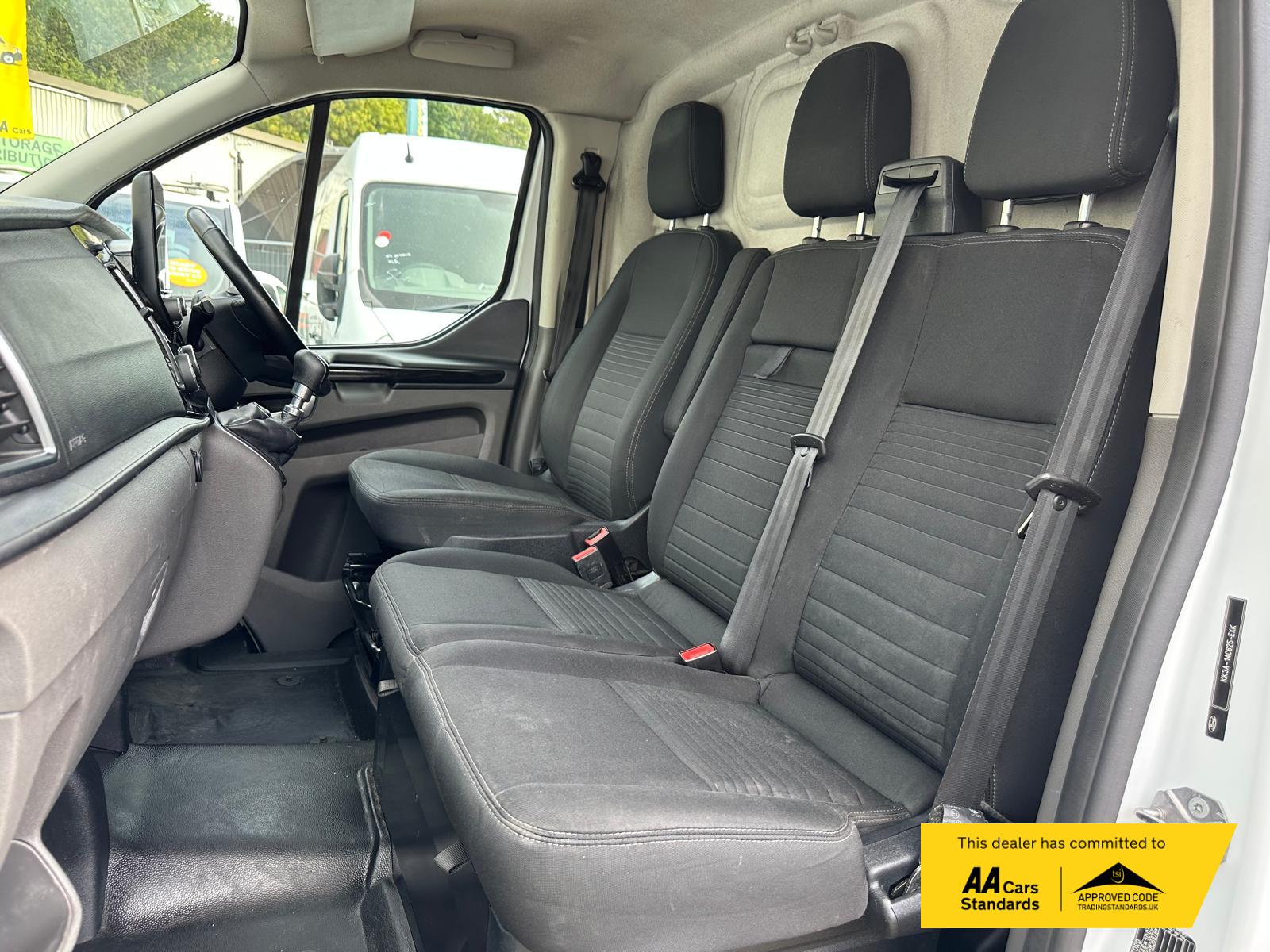 Ford Transit Custom 2.0 300 EcoBlue Limited Panel Van 5dr Diesel Manual L1 H1 Euro 6 (s/s) (130 ps)