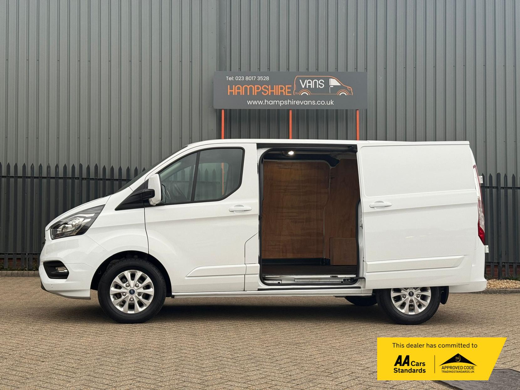 Ford Transit Custom 2.0 300 EcoBlue Limited Panel Van 5dr Diesel Manual L1 H1 Euro 6 (s/s) (130 ps)