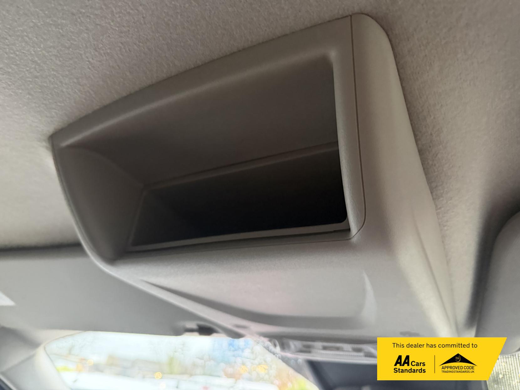 Ford Transit Custom 2.0 300 EcoBlue Limited Panel Van 5dr Diesel Manual L2 H1 Euro 6 (s/s) (130 ps)