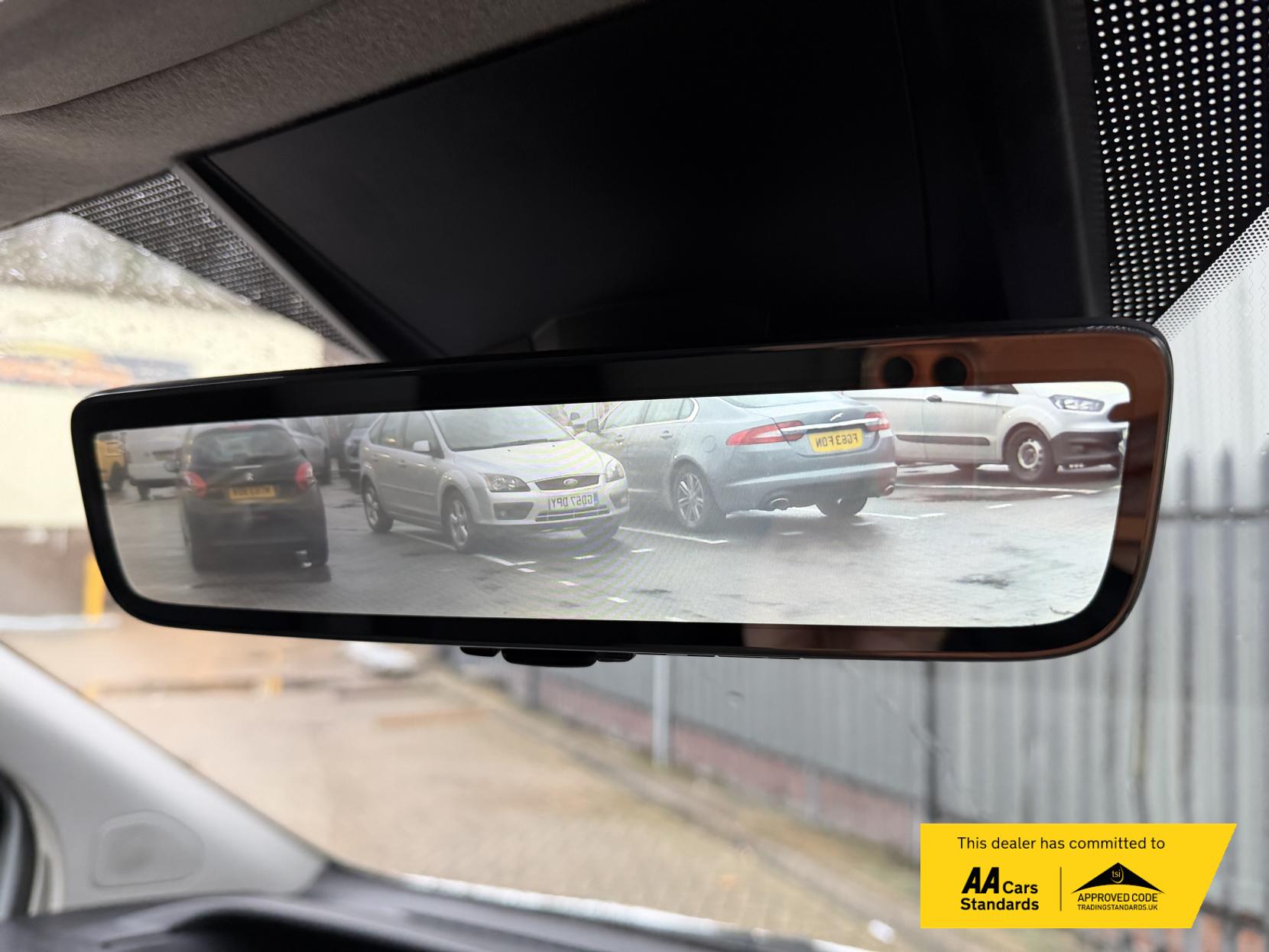 Ford Transit Custom 2.0 300 EcoBlue Limited Panel Van 5dr Diesel Manual L2 H1 Euro 6 (s/s) (130 ps)