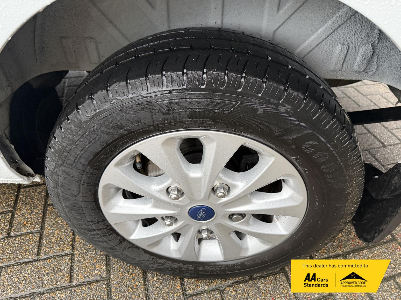 Ford Transit Custom 2.0 300 EcoBlue Limited Panel Van 5dr Diesel Manual L2 H1 Euro 6 (s/s) (130 ps)