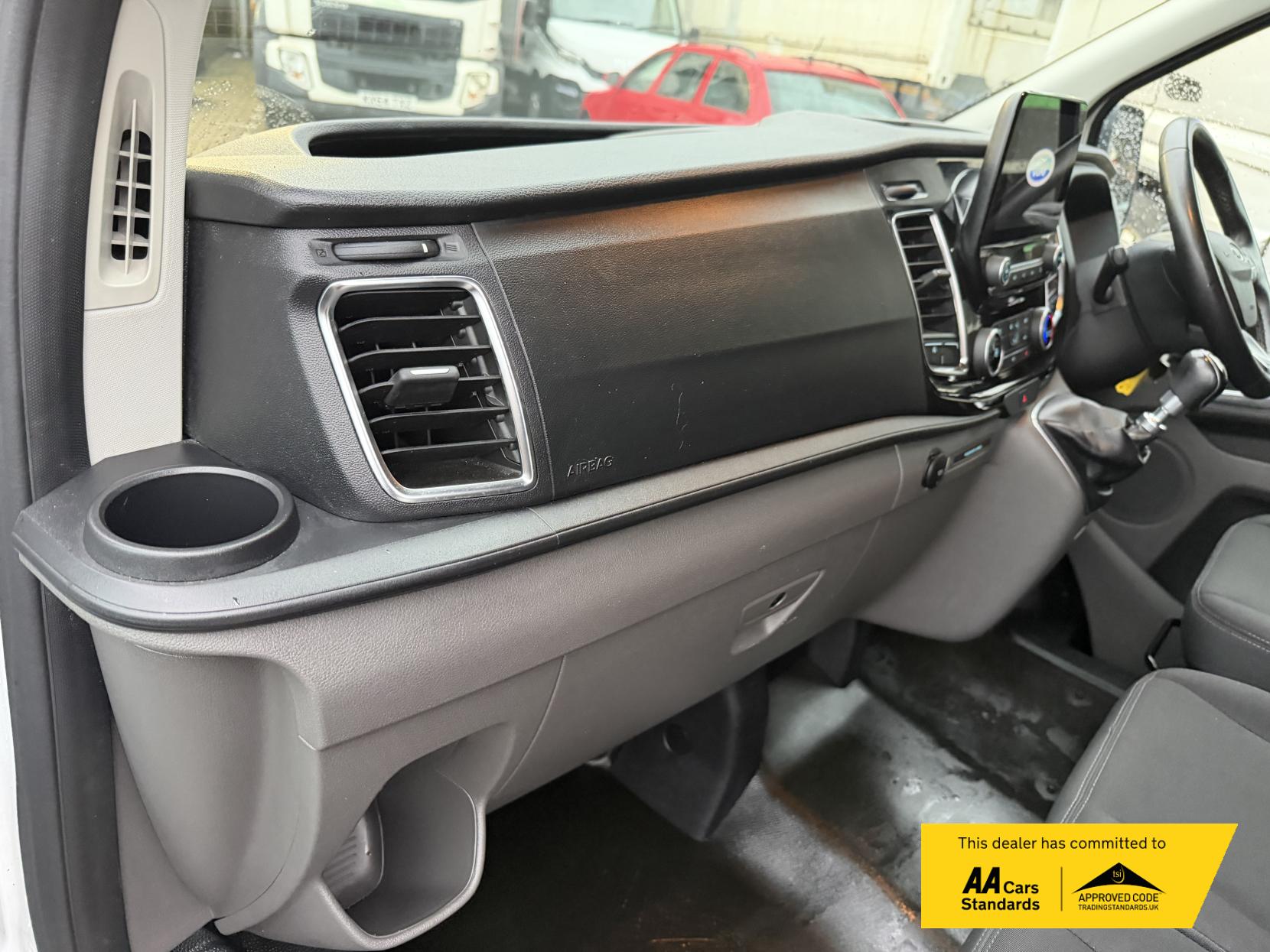 Ford Transit Custom 2.0 300 EcoBlue Limited Panel Van 5dr Diesel Manual L2 H1 Euro 6 (s/s) (130 ps)