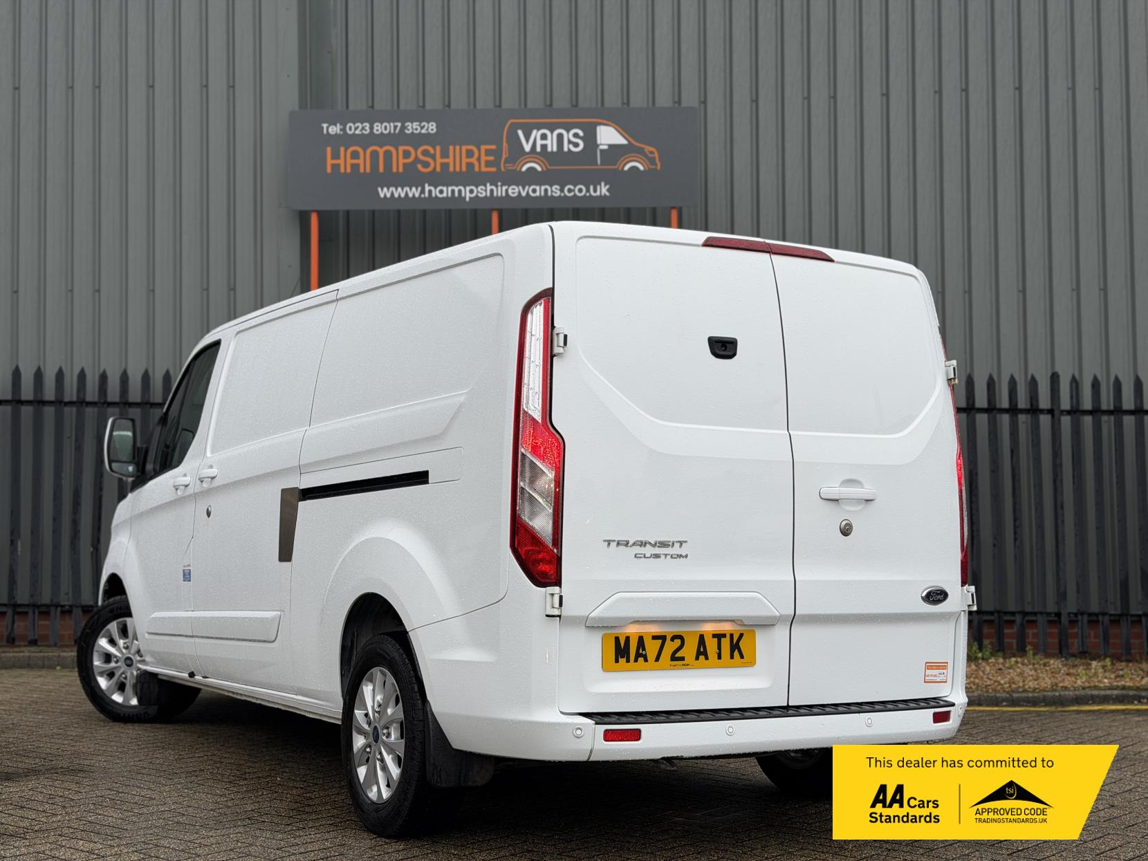 Ford Transit Custom 2.0 300 EcoBlue Limited Panel Van 5dr Diesel Manual L2 H1 Euro 6 (s/s) (130 ps)