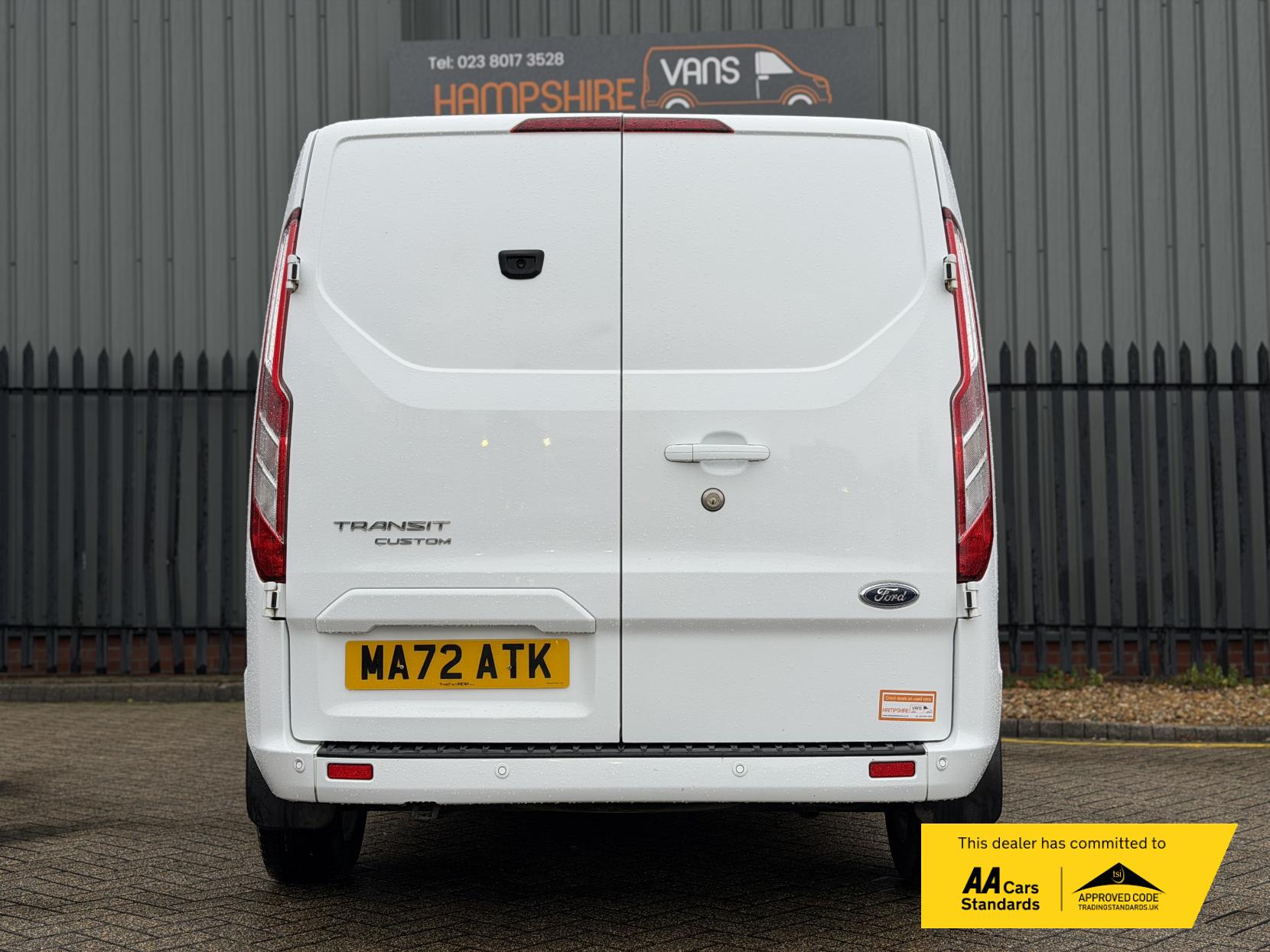 Ford Transit Custom 2.0 300 EcoBlue Limited Panel Van 5dr Diesel Manual L2 H1 Euro 6 (s/s) (130 ps)