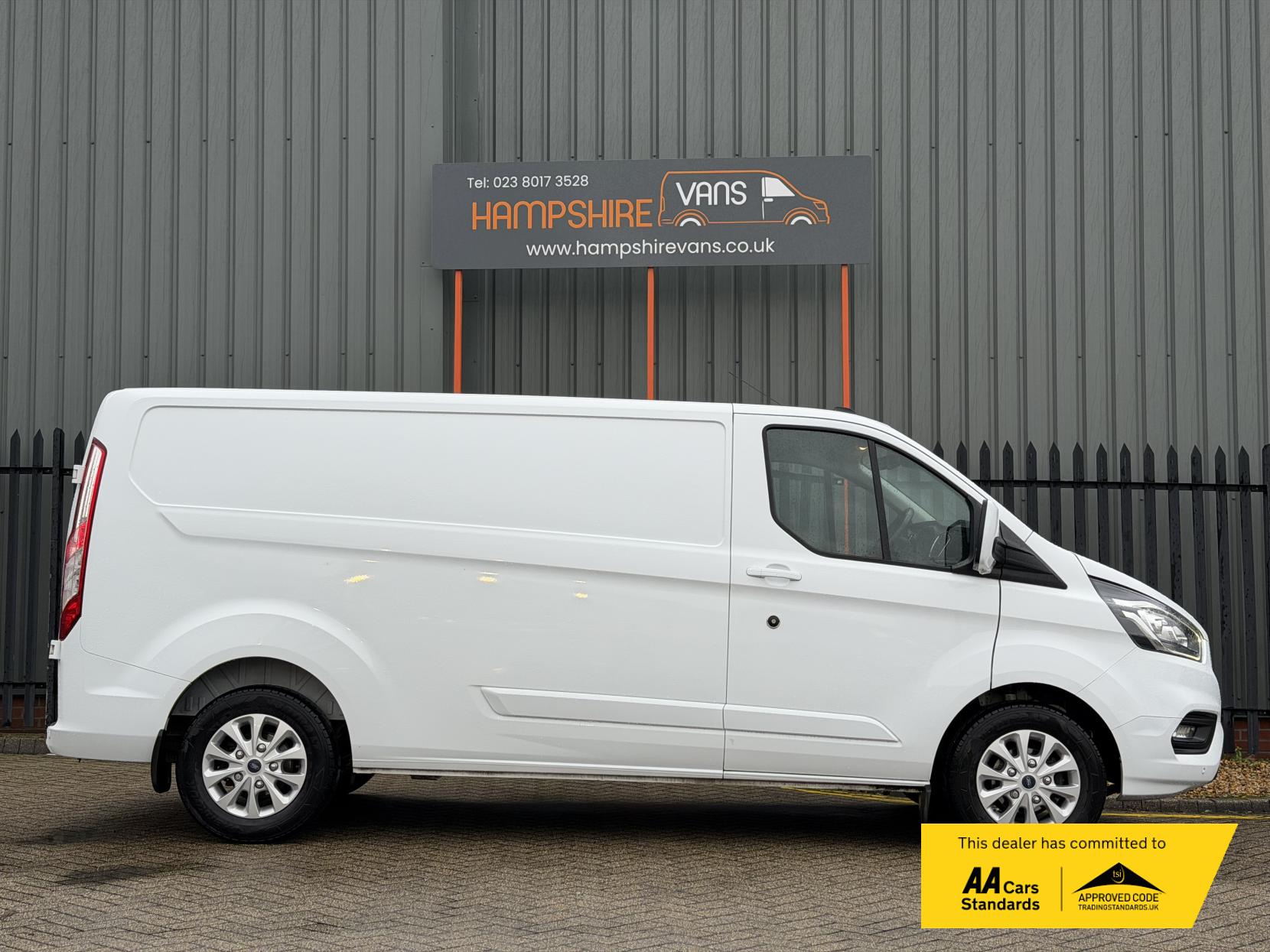 Ford Transit Custom 2.0 300 EcoBlue Limited Panel Van 5dr Diesel Manual L2 H1 Euro 6 (s/s) (130 ps)