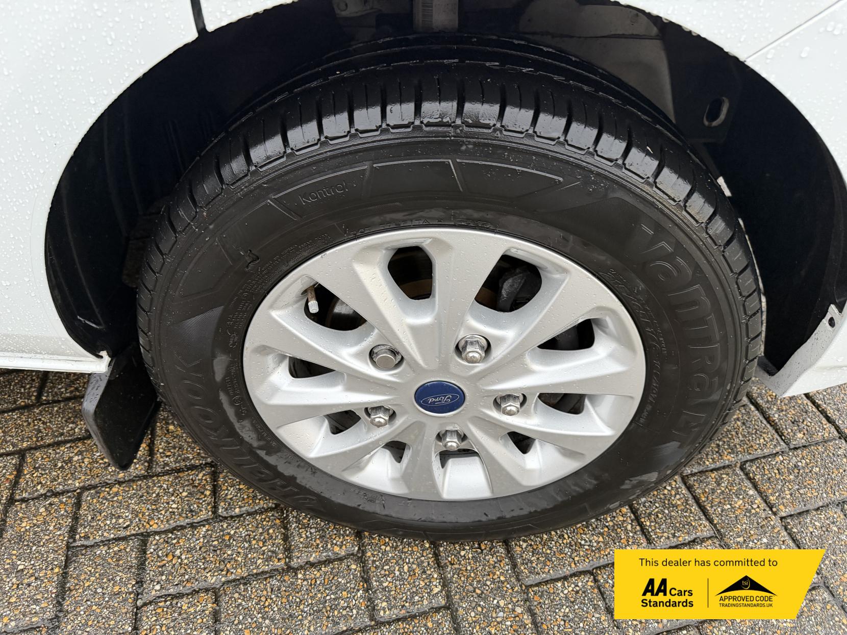 Ford Transit Custom 2.0 300 EcoBlue Limited Panel Van 5dr Diesel Manual L2 H1 Euro 6 (s/s) (130 ps)