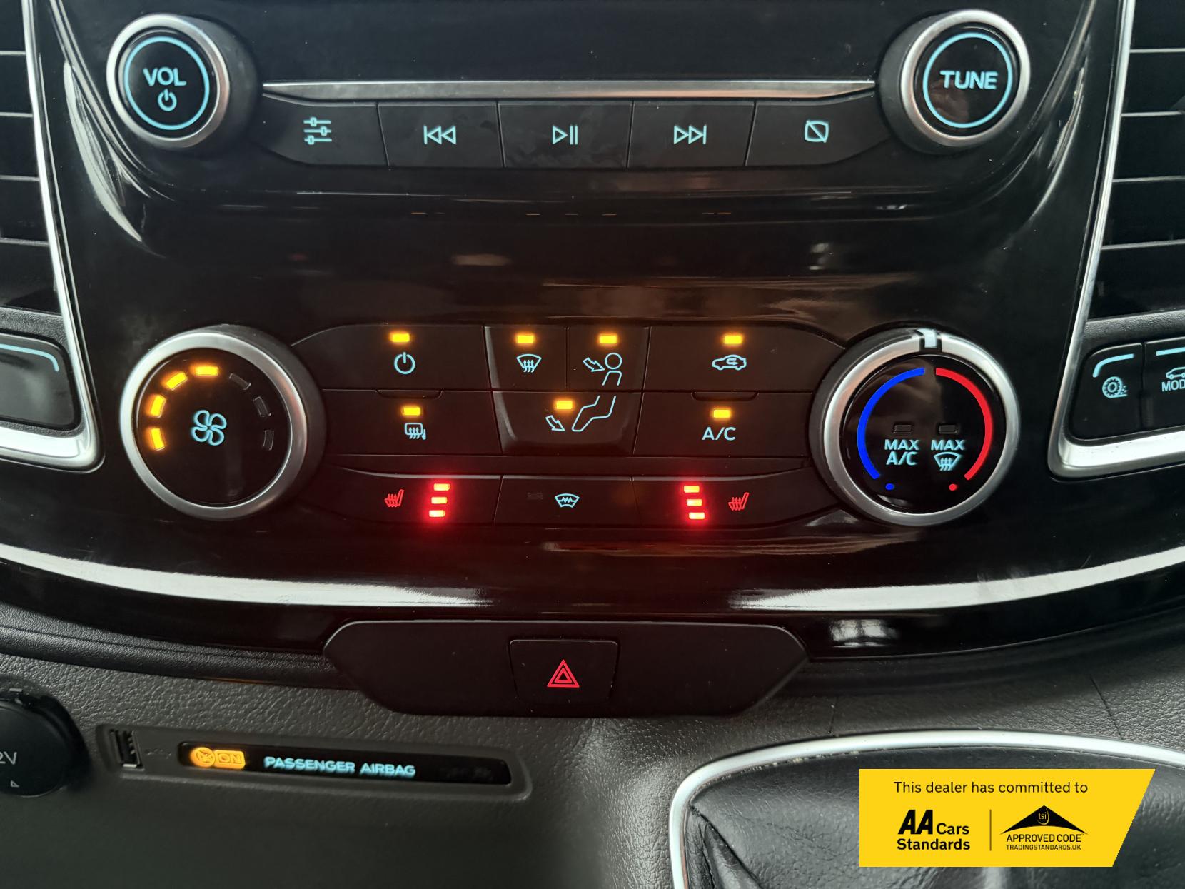 Ford Transit Custom 2.0 300 EcoBlue Limited Panel Van 5dr Diesel Manual L2 H1 Euro 6 (s/s) (130 ps)