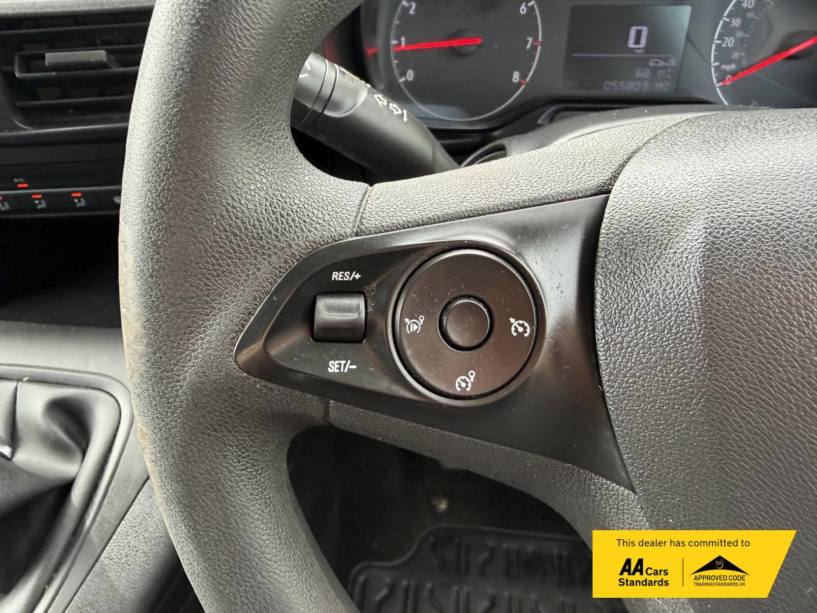 2021 Vauxhall Combo 1.5 Turbo D 2300 Sportive Panel Van 4dr Diesel Manual L2 H1 Euro 6 (100 ps) - Thumbnail 55