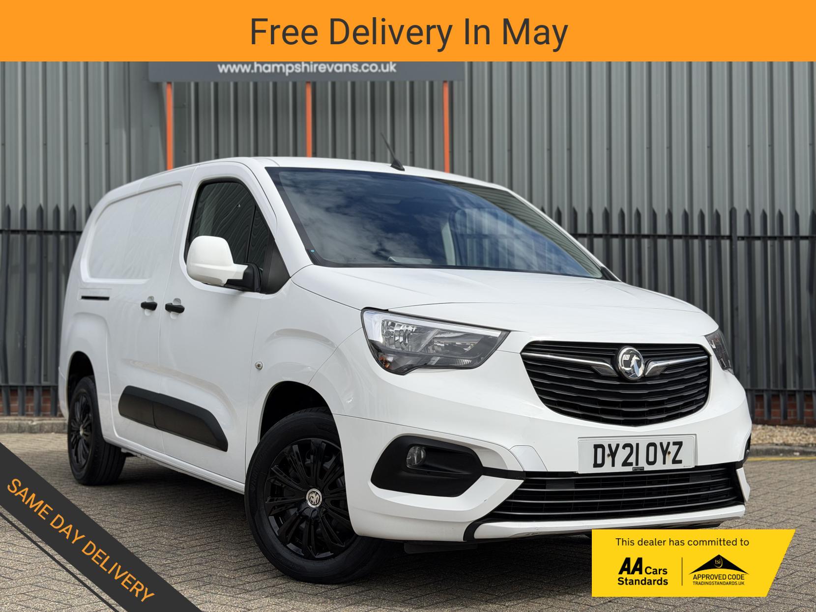 2021 Vauxhall Combo 1.5 Turbo D 2300 Sportive Panel Van 4dr Diesel Manual L2 H1 Euro 6 (100 ps)
