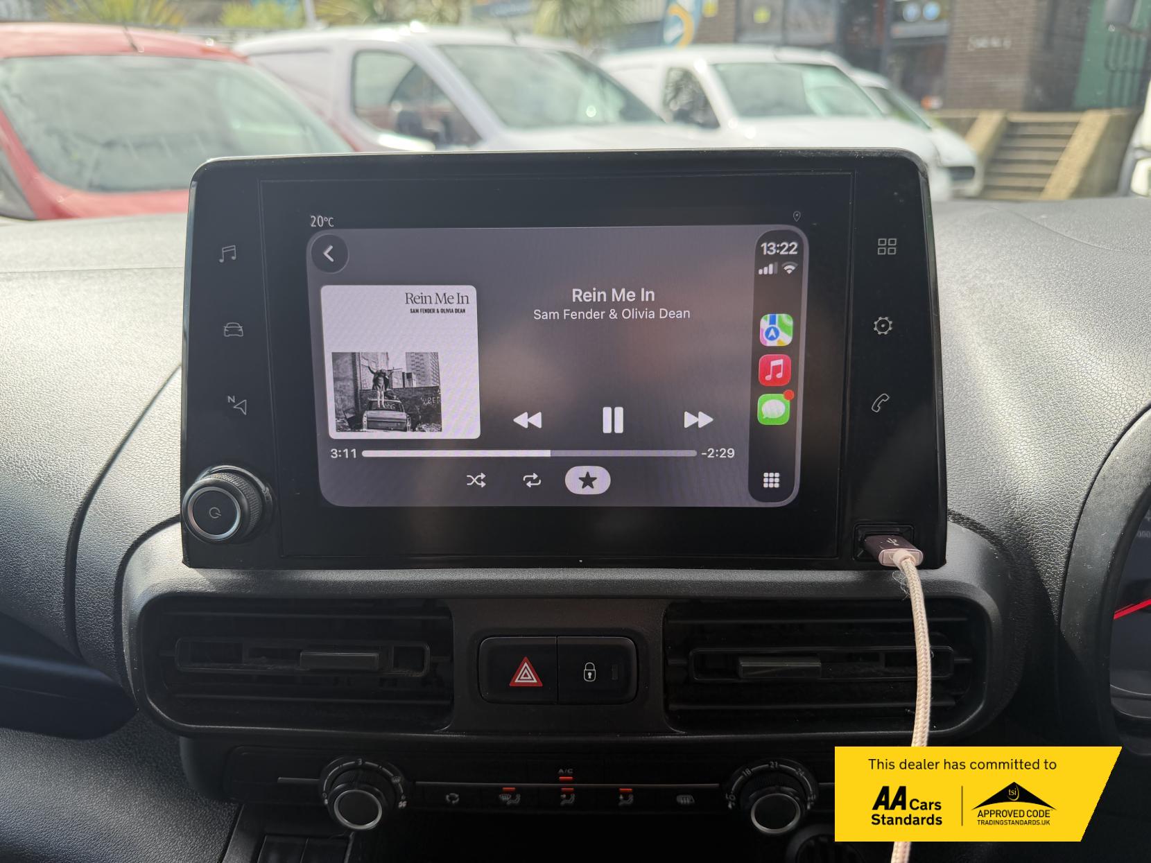 2021 Vauxhall Combo 1.5 Turbo D 2300 Sportive Panel Van 4dr Diesel Manual L2 H1 Euro 6 (100 ps) - Thumbnail 17