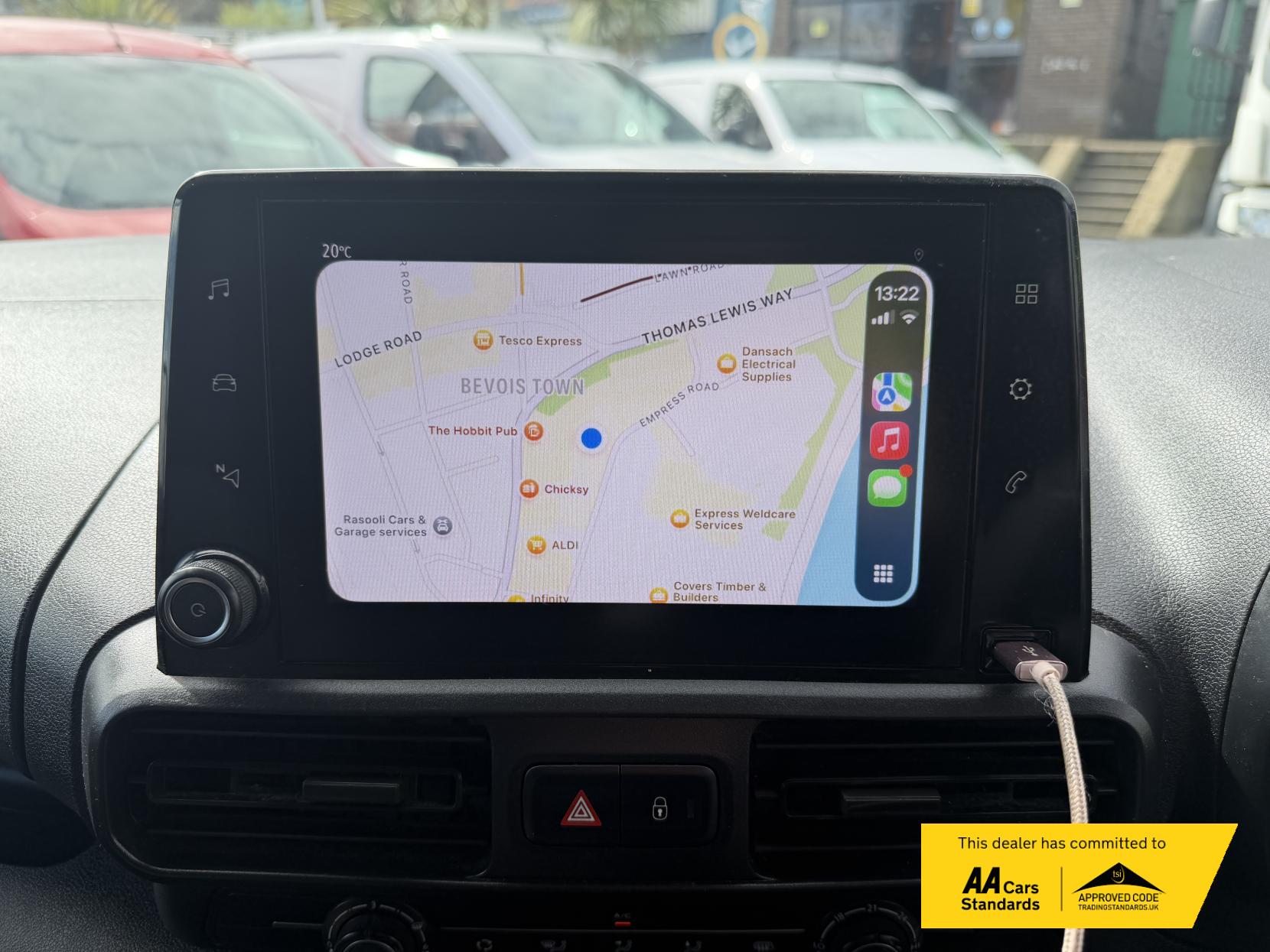 2021 Vauxhall Combo 1.5 Turbo D 2300 Sportive Panel Van 4dr Diesel Manual L2 H1 Euro 6 (100 ps) - Thumbnail 16