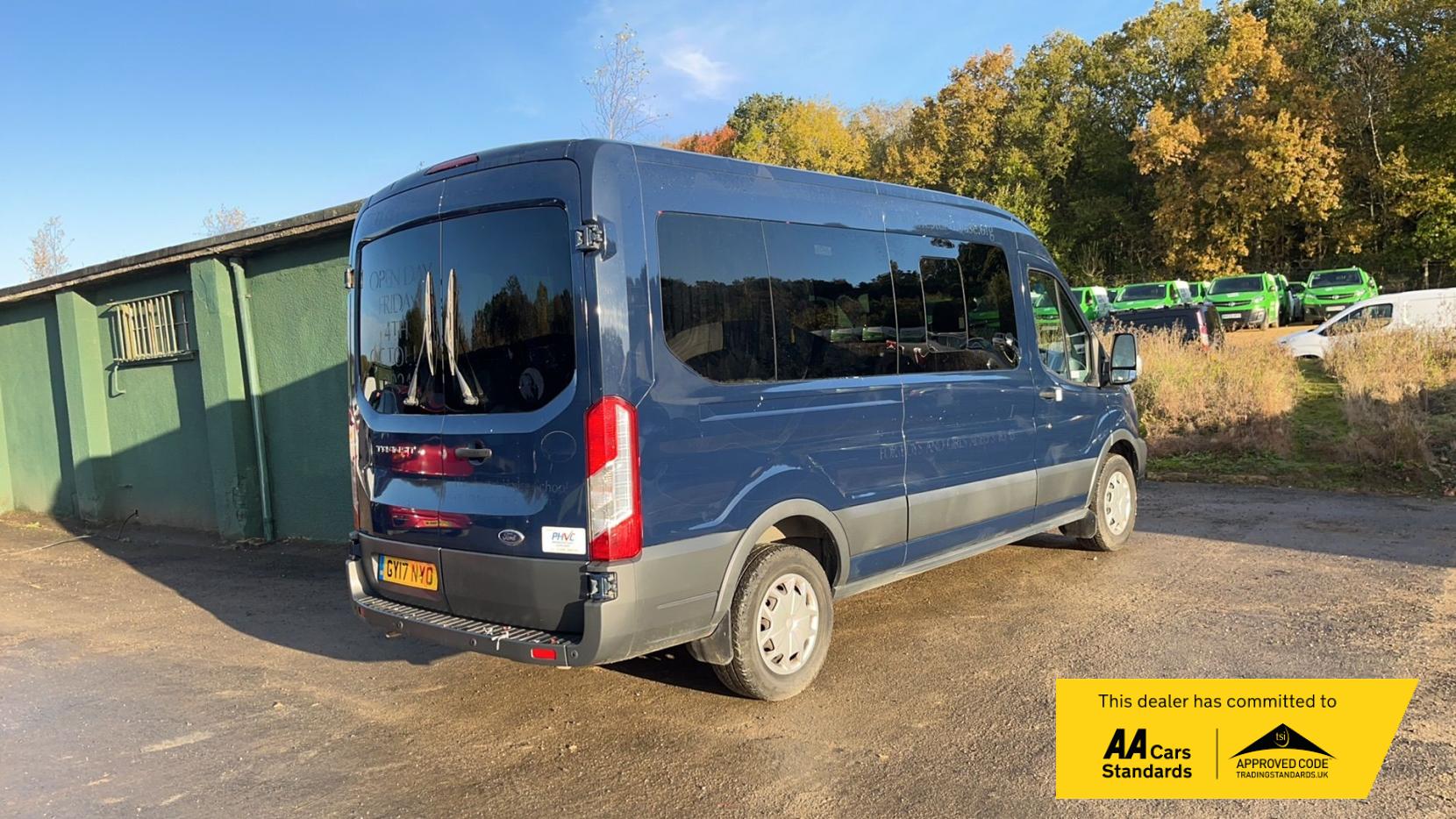 Ford Transit 2.2 TDCi 410 HDT Trend Minibus 5dr Diesel Manual L3 H2 (14 seats) (196 g/km, 123 bhp)