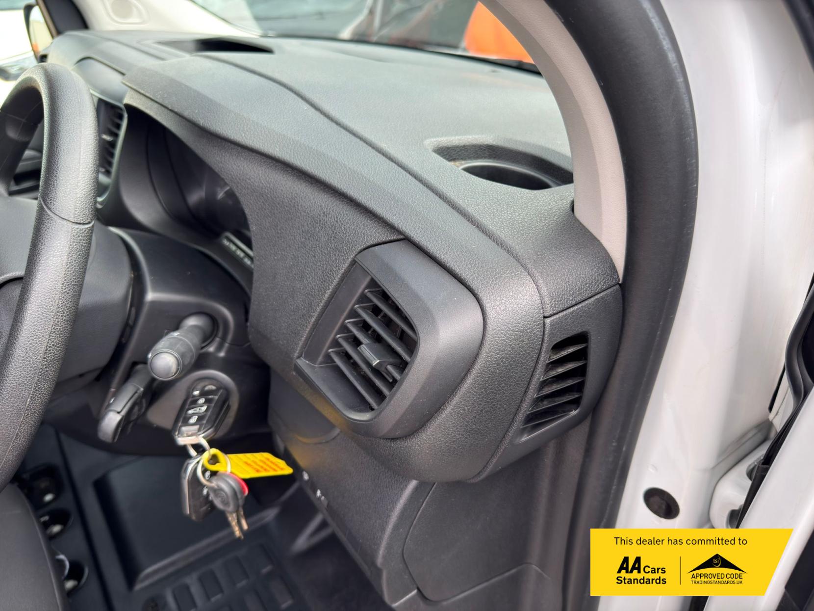 2023 Vauxhall Vivaro 2.0 Turbo D 3100 Pro Panel Van 6dr Diesel Manual L2 H1 Euro 6 (s/s) (145 ps) - Thumbnail 49