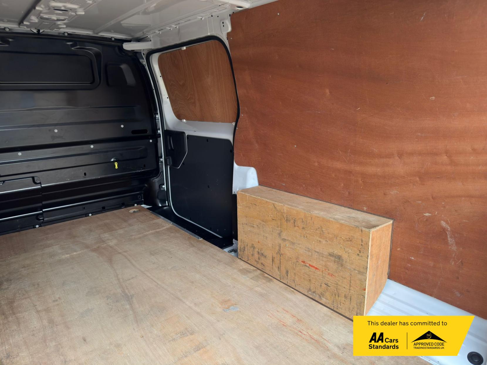 2023 Vauxhall Vivaro 2.0 Turbo D 3100 Pro Panel Van 6dr Diesel Manual L2 H1 Euro 6 (s/s) (145 ps) - Thumbnail 23