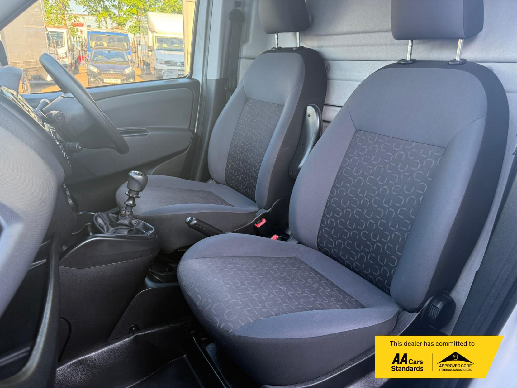 Fiat Doblo 1.6 MultiJetII Maxi Tecnico Panel Van 6dr Diesel Manual L2 H1 Euro 6 (s/s) (120 bhp)