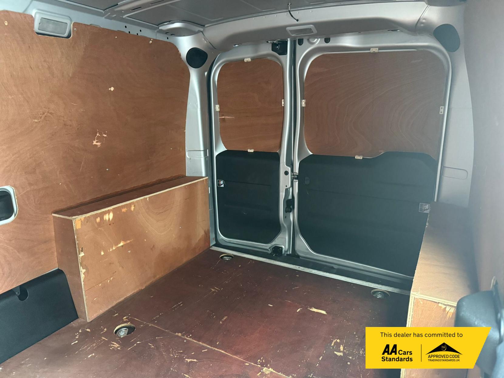 Fiat Doblo 1.6 MultiJetII Maxi Tecnico Panel Van 6dr Diesel Manual L2 H1 Euro 6 (s/s) (120 bhp)
